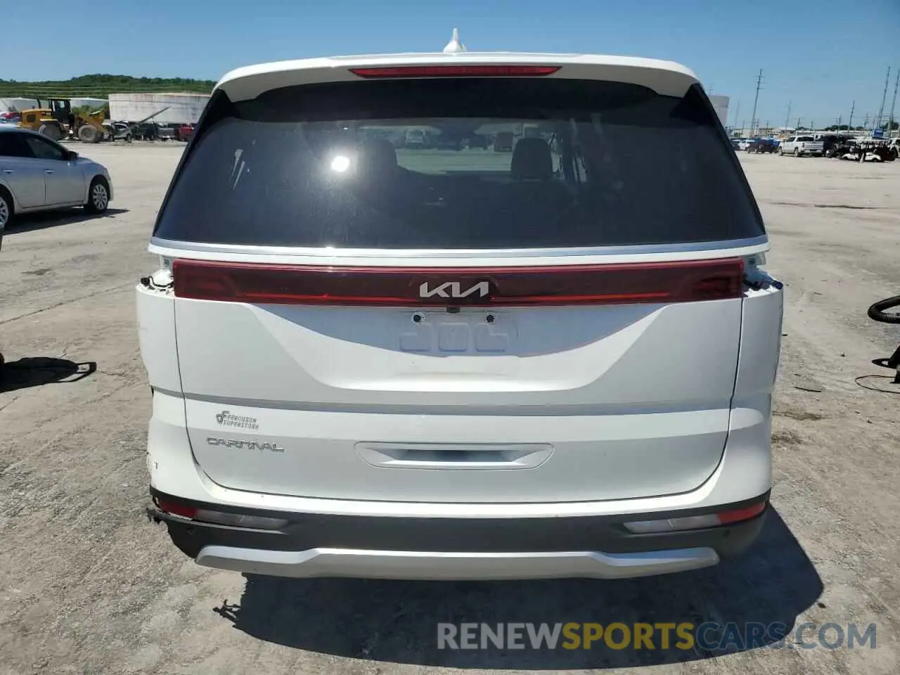 6 Photograph of a damaged car KNDNB4H32R6328178 KIA CARNIVAL L 2024