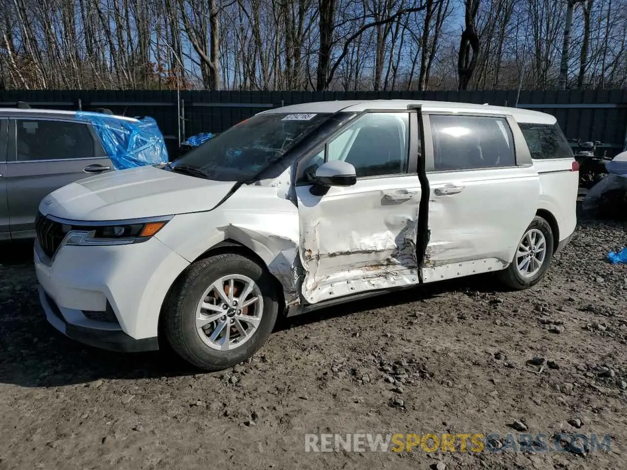 1 Photograph of a damaged car KNDNB4H33R6306822 KIA CARNIVAL L 2024