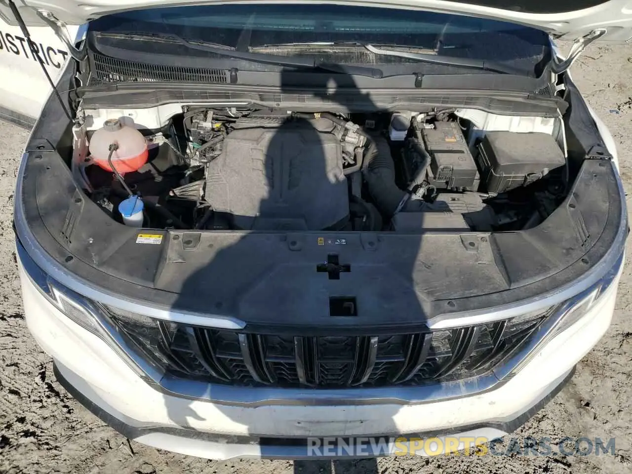 12 Photograph of a damaged car KNDNB4H33R6306822 KIA CARNIVAL L 2024