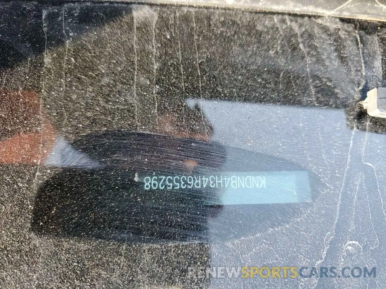 15 Photograph of a damaged car KNDNB4H34R6355298 KIA CARNIVAL L 2024
