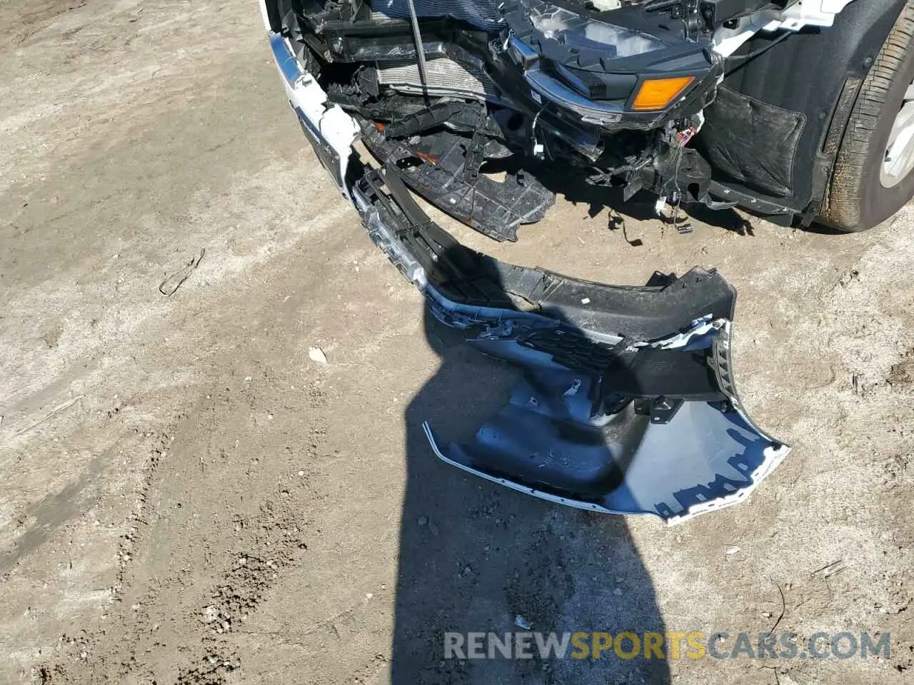 15 Photograph of a damaged car KNDNB4H36R6434620 KIA CARNIVAL L 2024