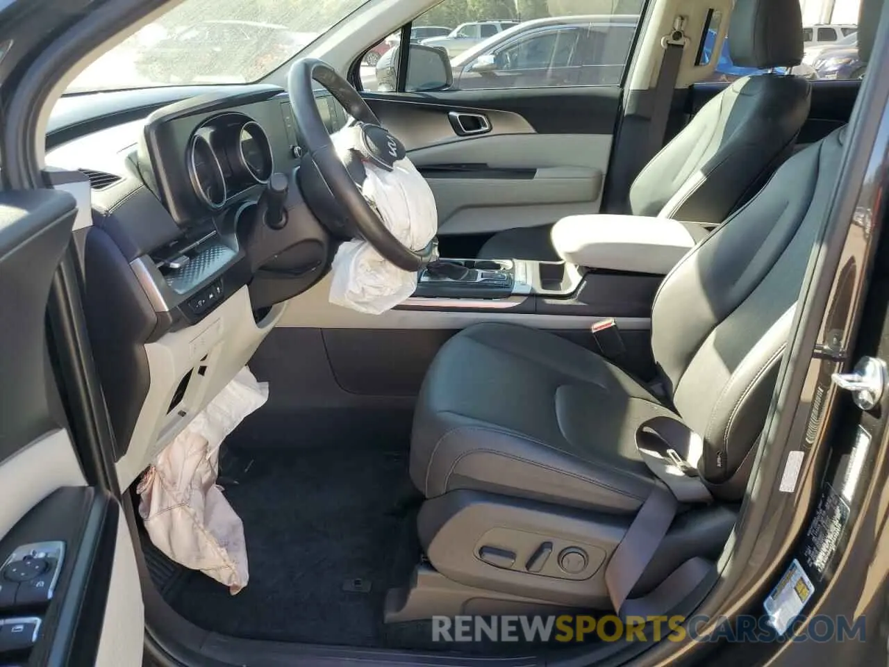 7 Photograph of a damaged car KNDNB4H38R6362979 KIA CARNIVAL L 2024