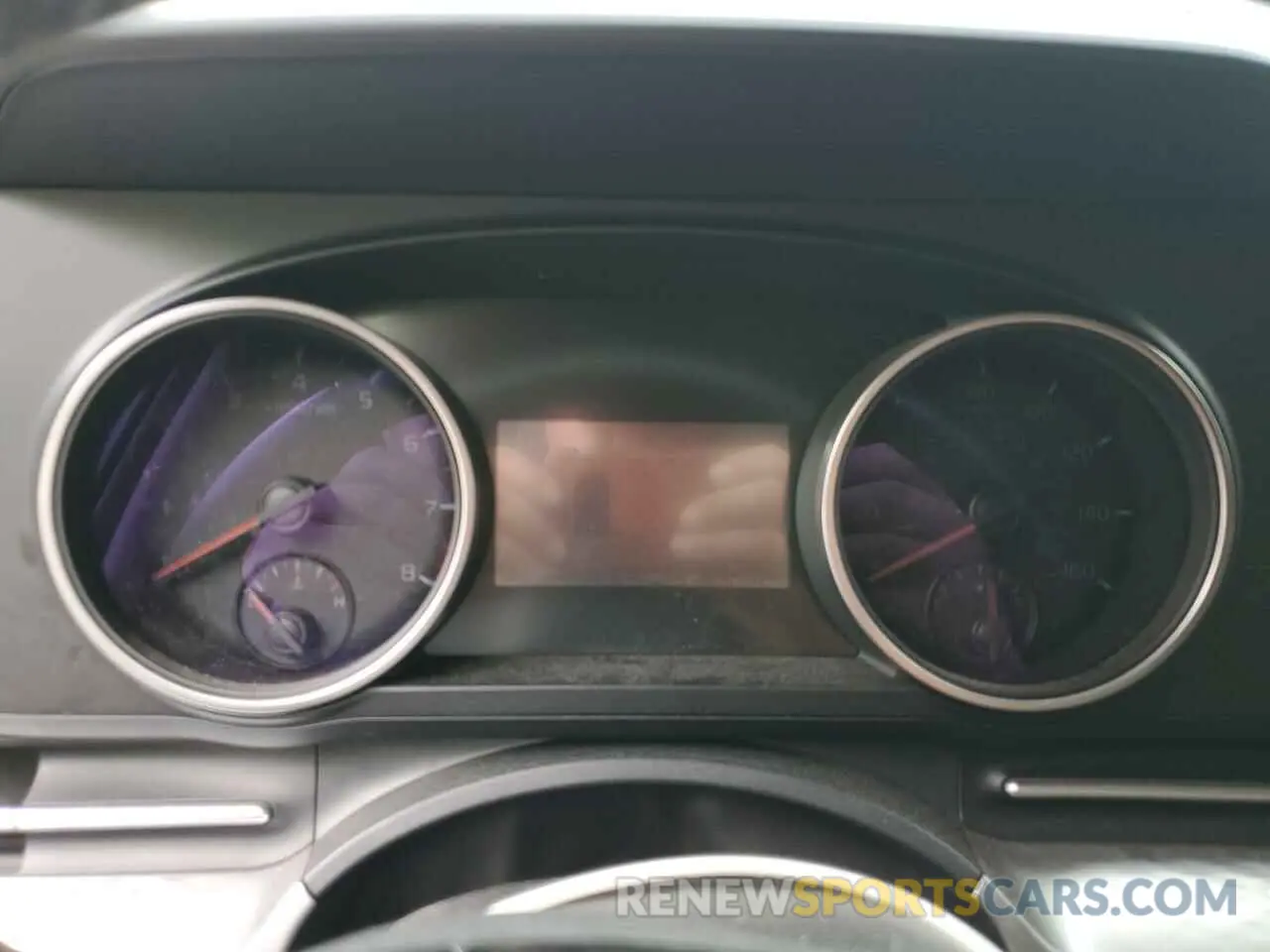 9 Photograph of a damaged car KNDNB4H39R6414748 KIA CARNIVAL L 2024