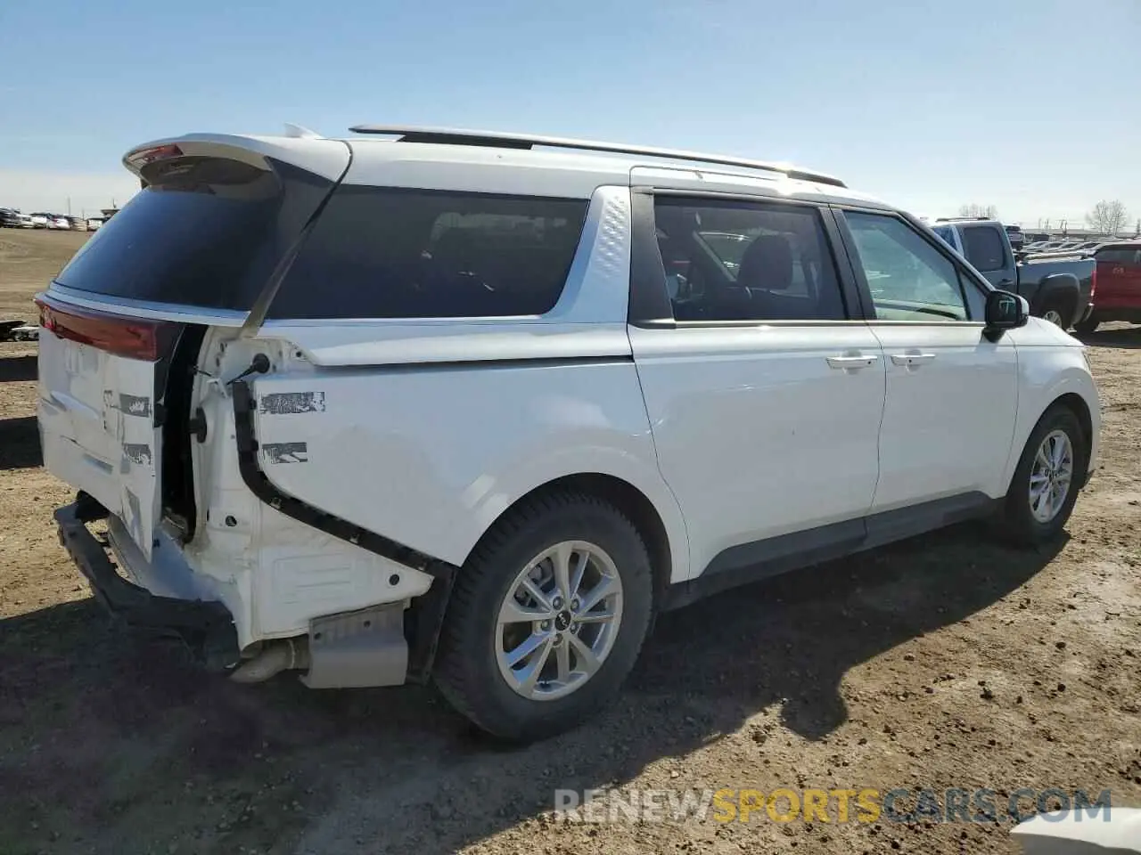 3 Photograph of a damaged car KNDNB5H37R6384333 KIA CARNIVAL L 2024