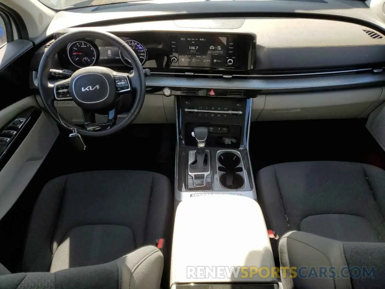 8 Photograph of a damaged car KNDNB5H37R6384333 KIA CARNIVAL L 2024
