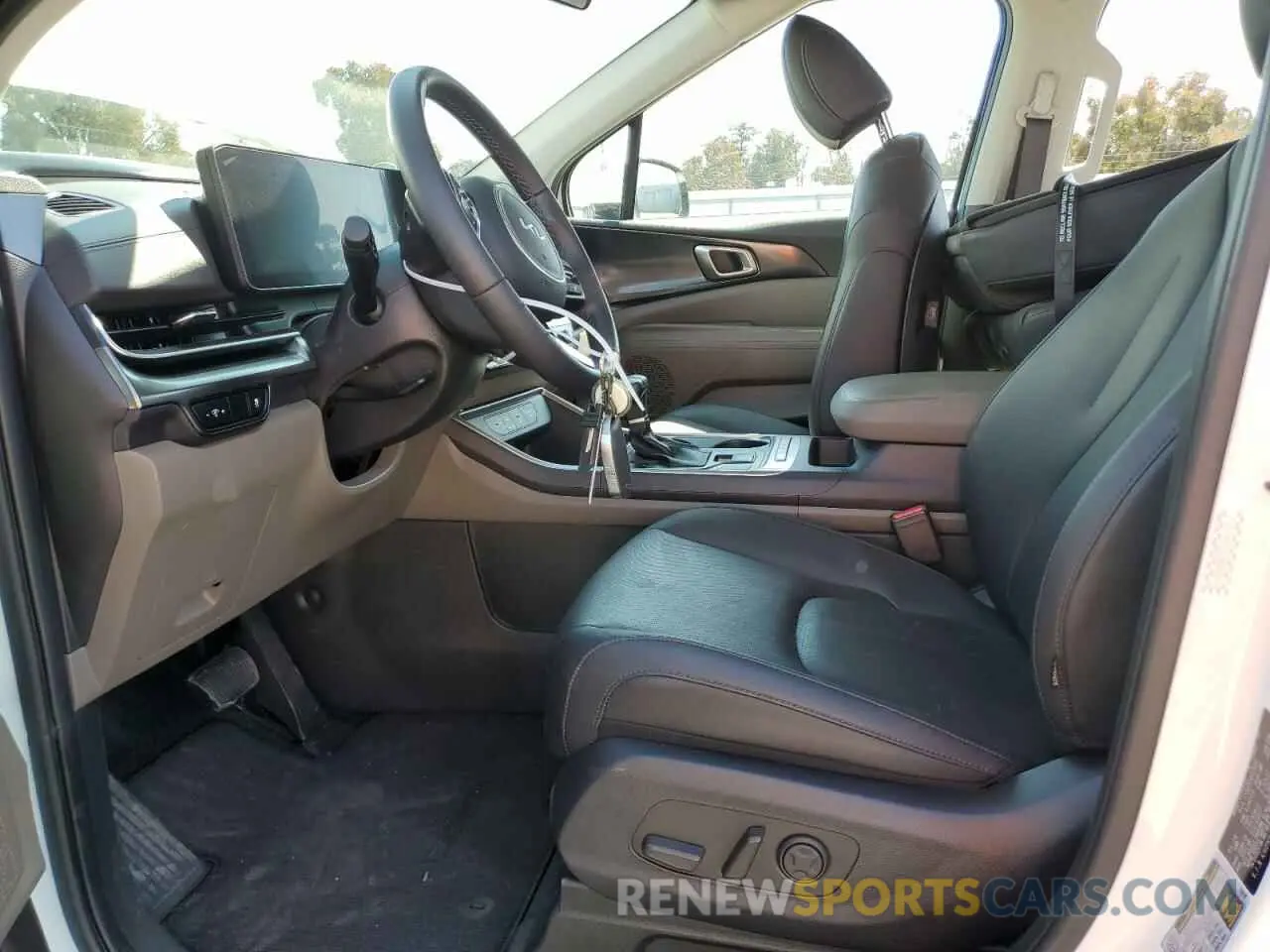 7 Photograph of a damaged car KNDNB5K33S6467613 KIA CARNIVAL L 2025