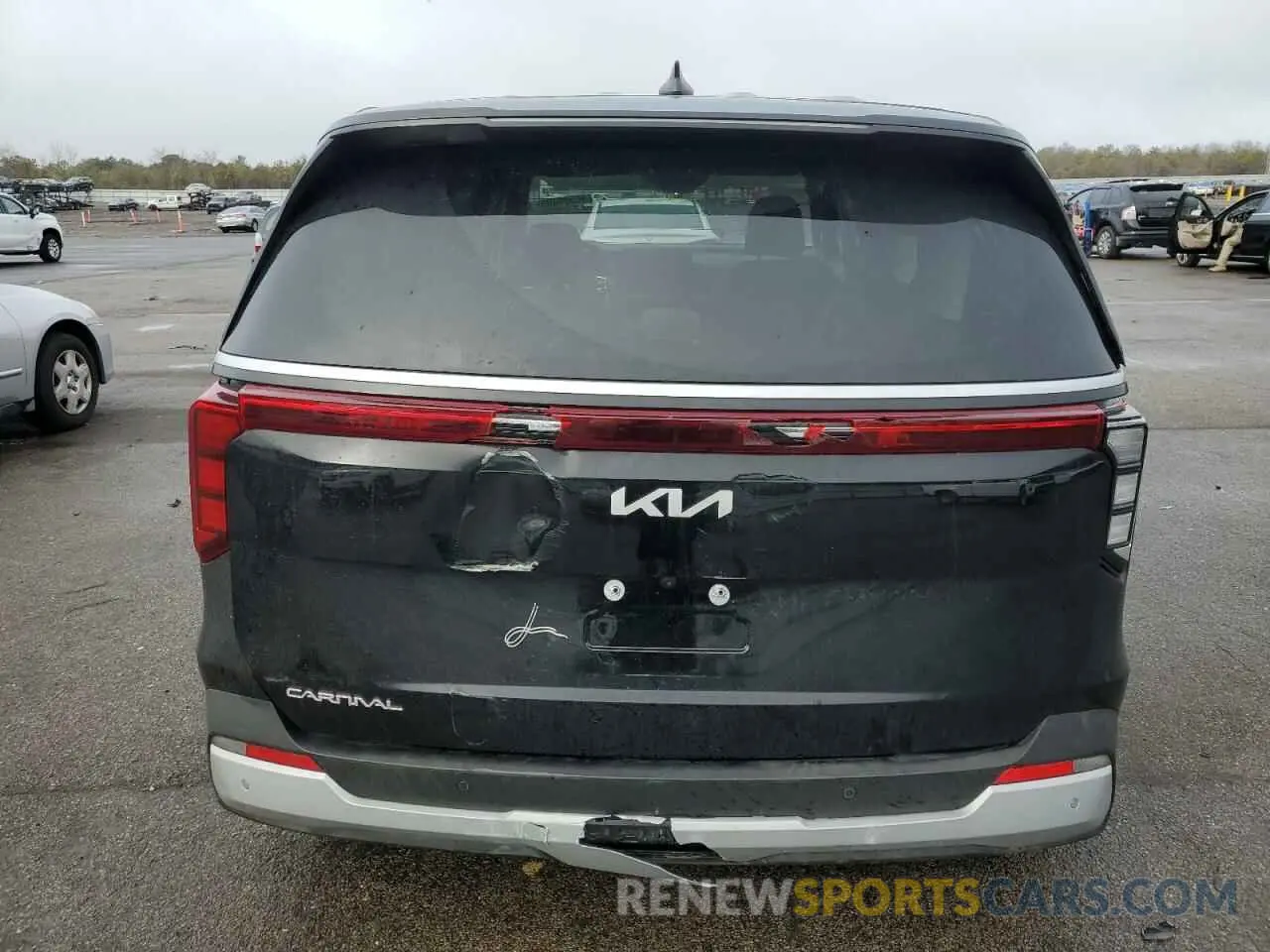 6 Photograph of a damaged car KNDNB5K34S6468057 KIA CARNIVAL L 2025