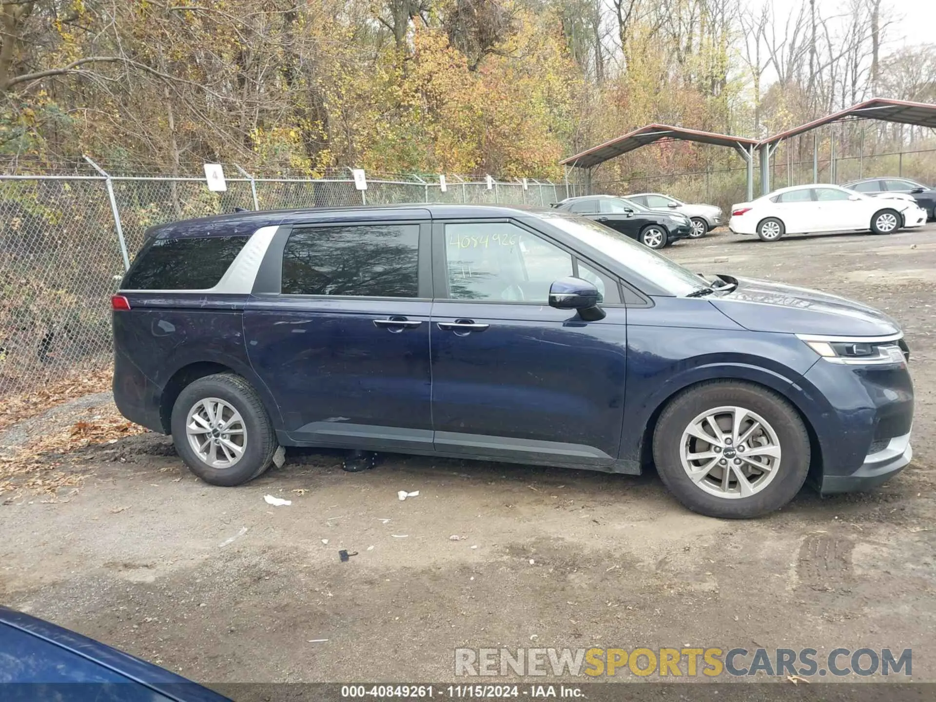 12 Photograph of a damaged car KNDNB4H31N6134056 KIA CARNIVAL MPV 2022