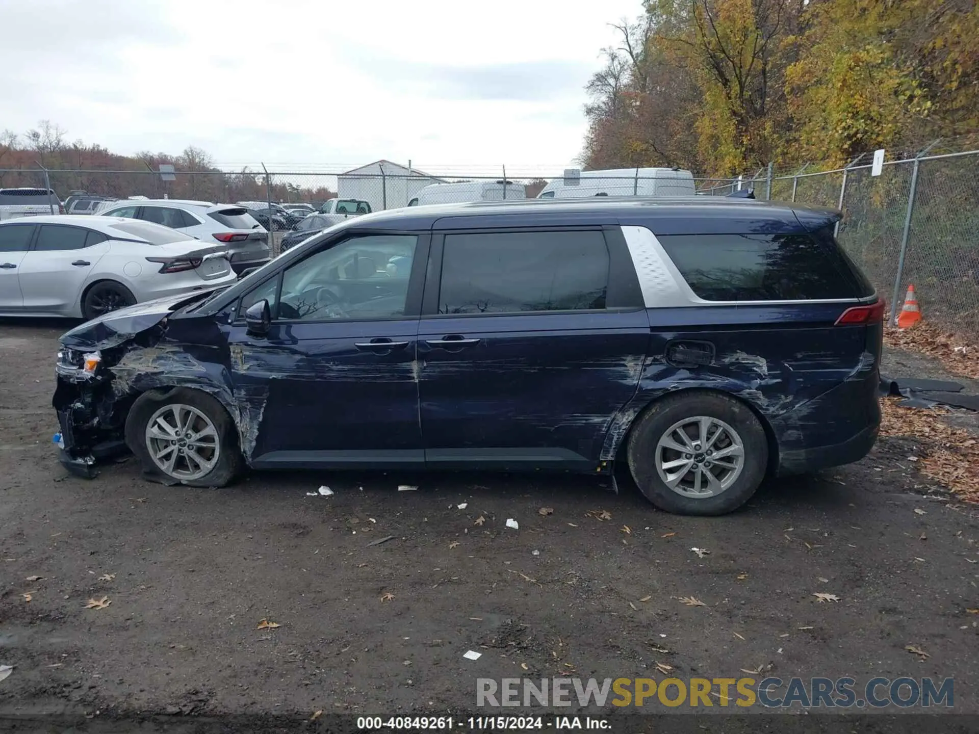 13 Photograph of a damaged car KNDNB4H31N6134056 KIA CARNIVAL MPV 2022