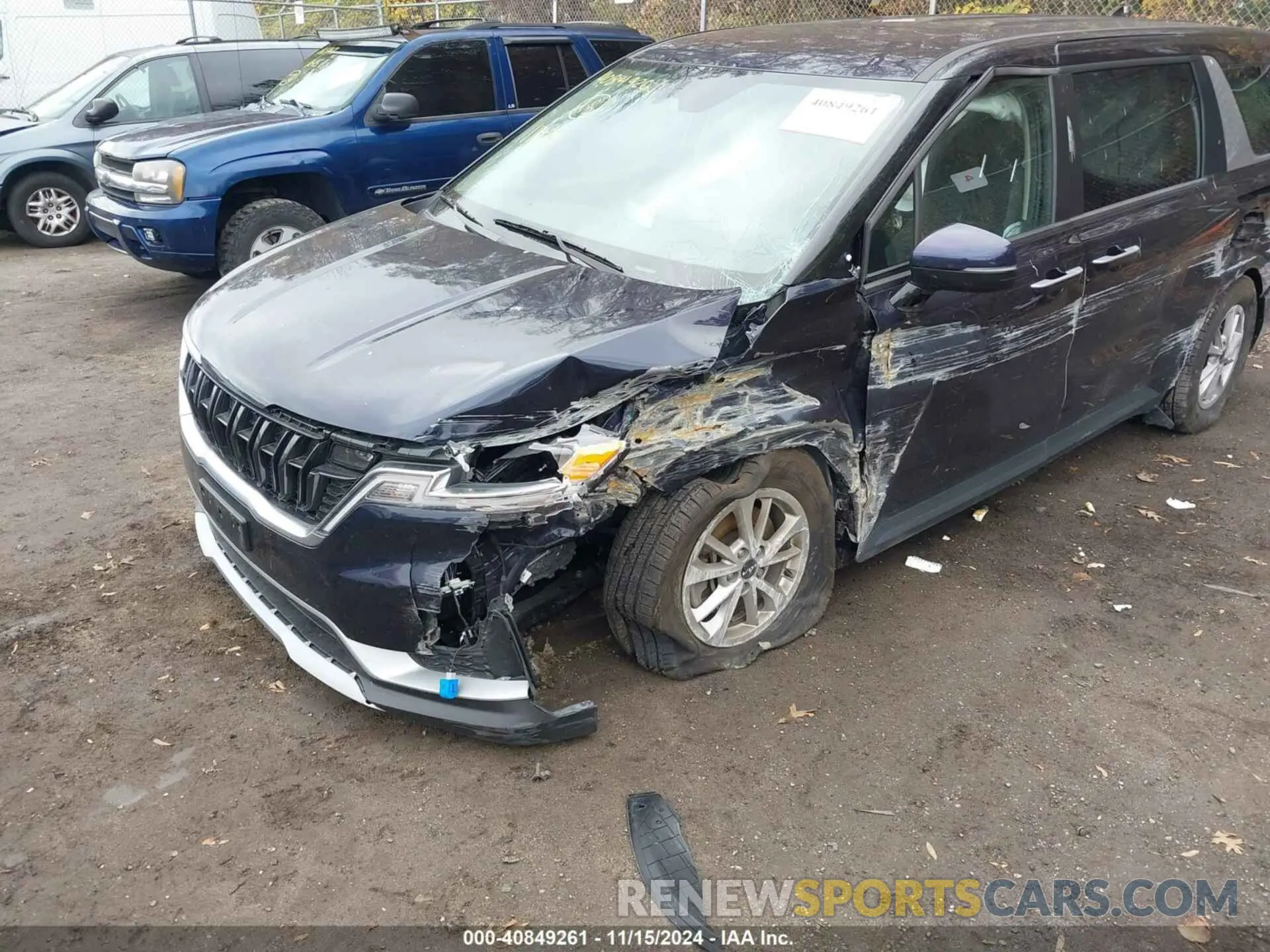 6 Photograph of a damaged car KNDNB4H31N6134056 KIA CARNIVAL MPV 2022