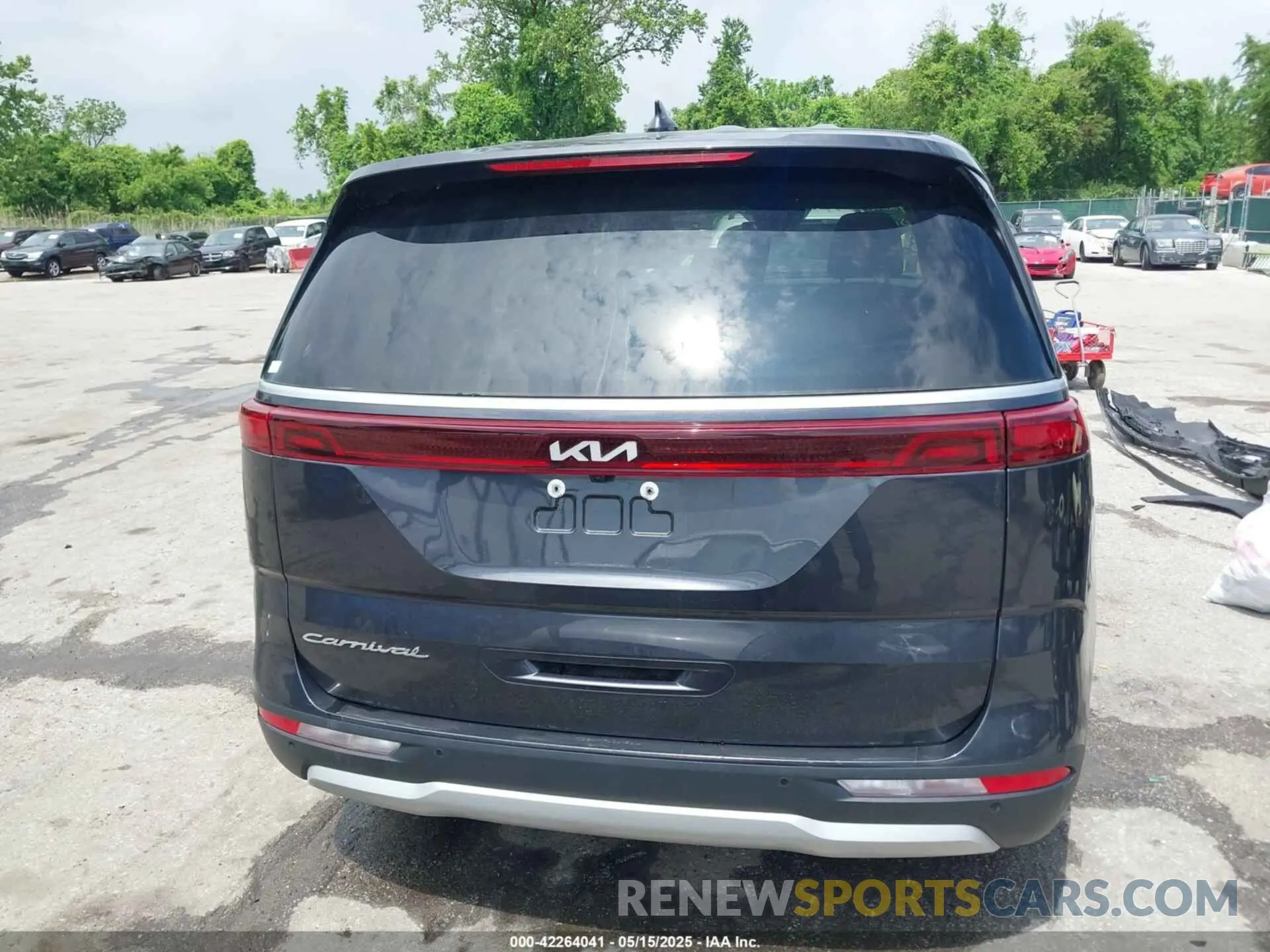 16 Photograph of a damaged car KNDNB4H33N6115072 KIA CARNIVAL MPV 2022