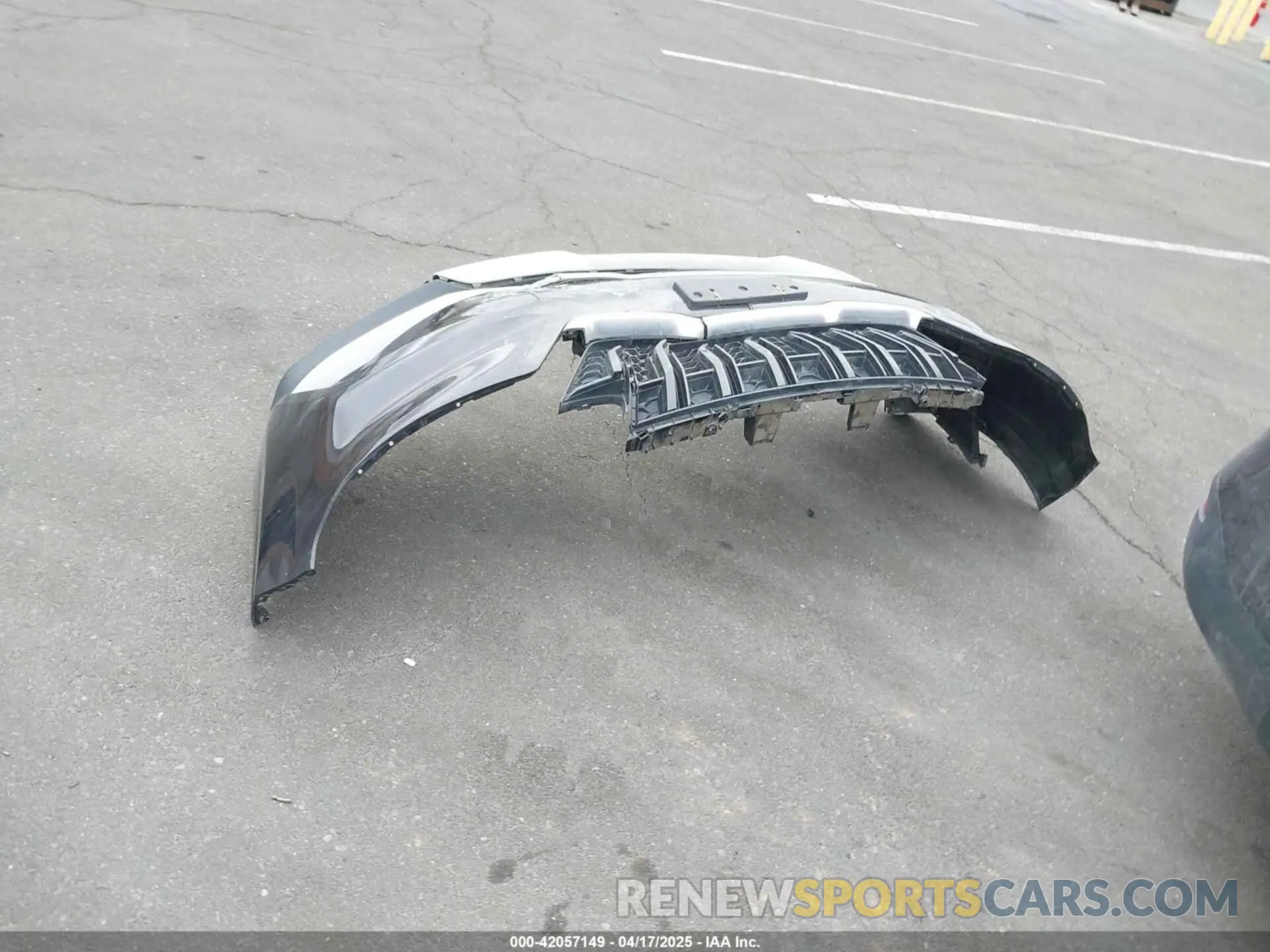 12 Photograph of a damaged car KNDNB4H33N6128890 KIA CARNIVAL MPV 2022