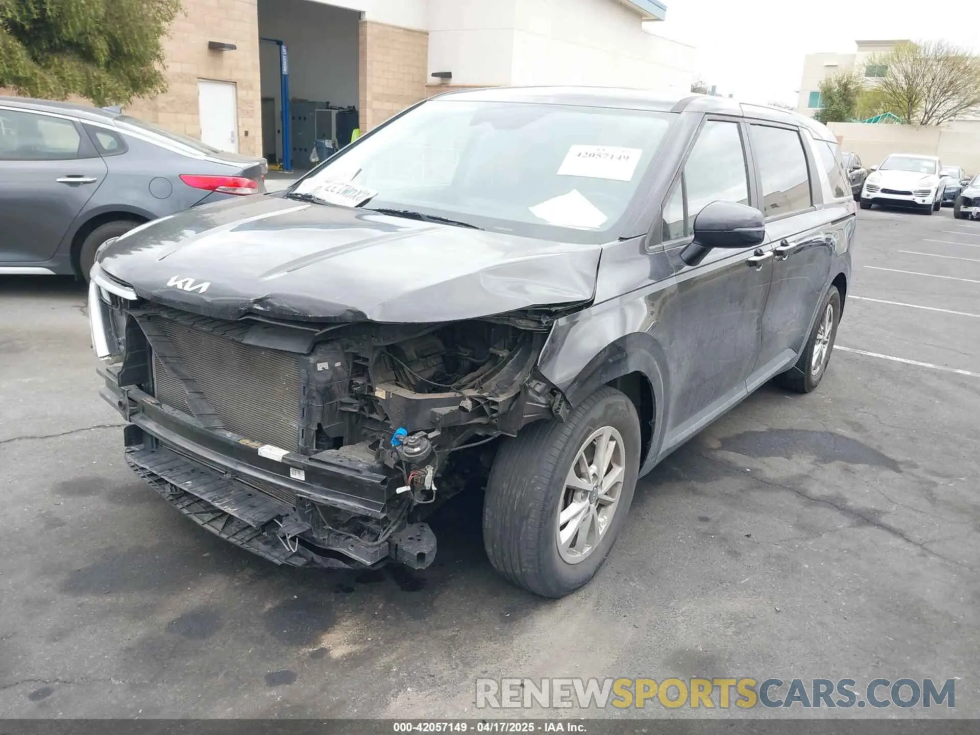 2 Photograph of a damaged car KNDNB4H33N6128890 KIA CARNIVAL MPV 2022