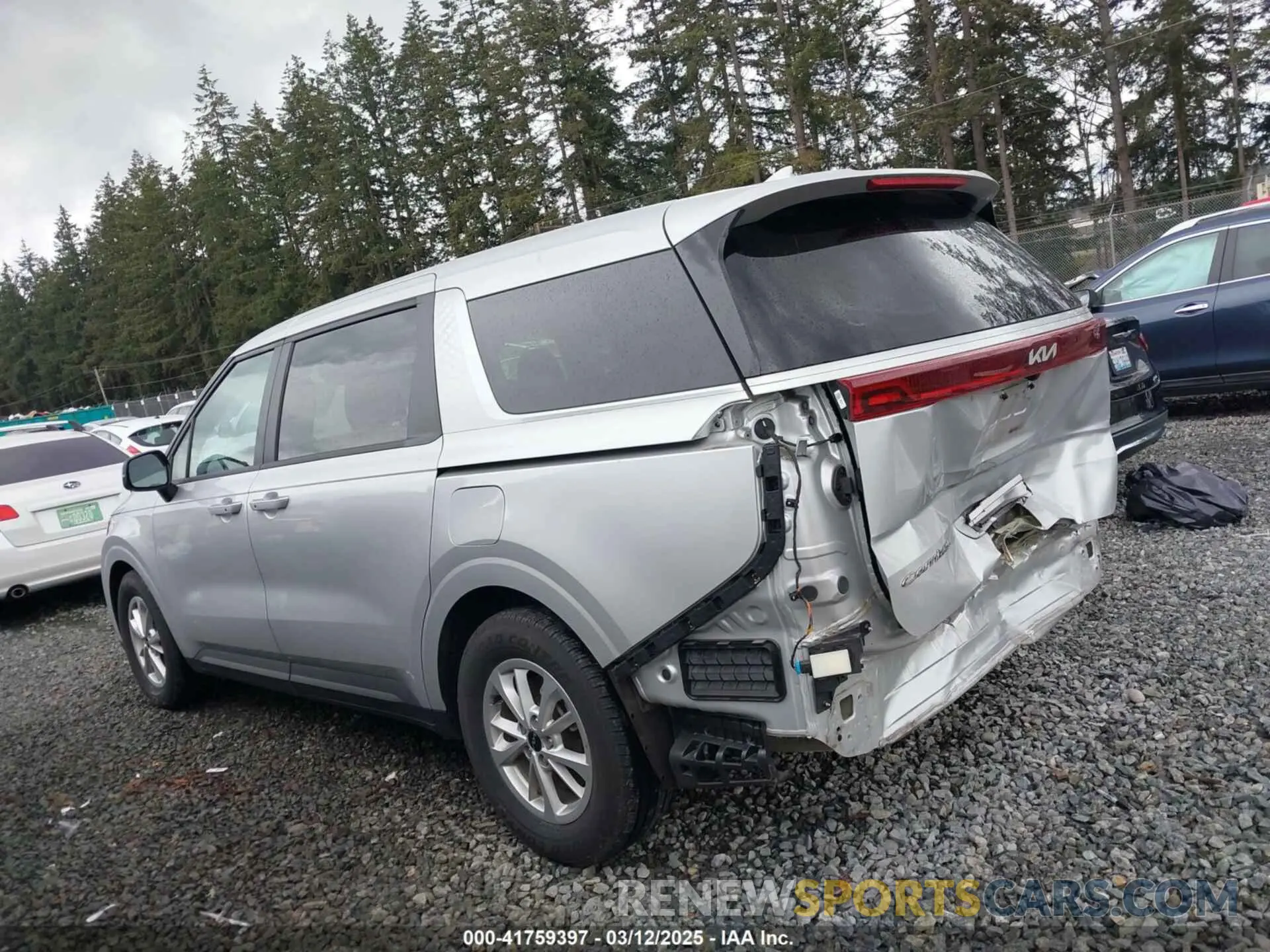 15 Photograph of a damaged car KNDNB4H36N6131654 KIA CARNIVAL MPV 2022