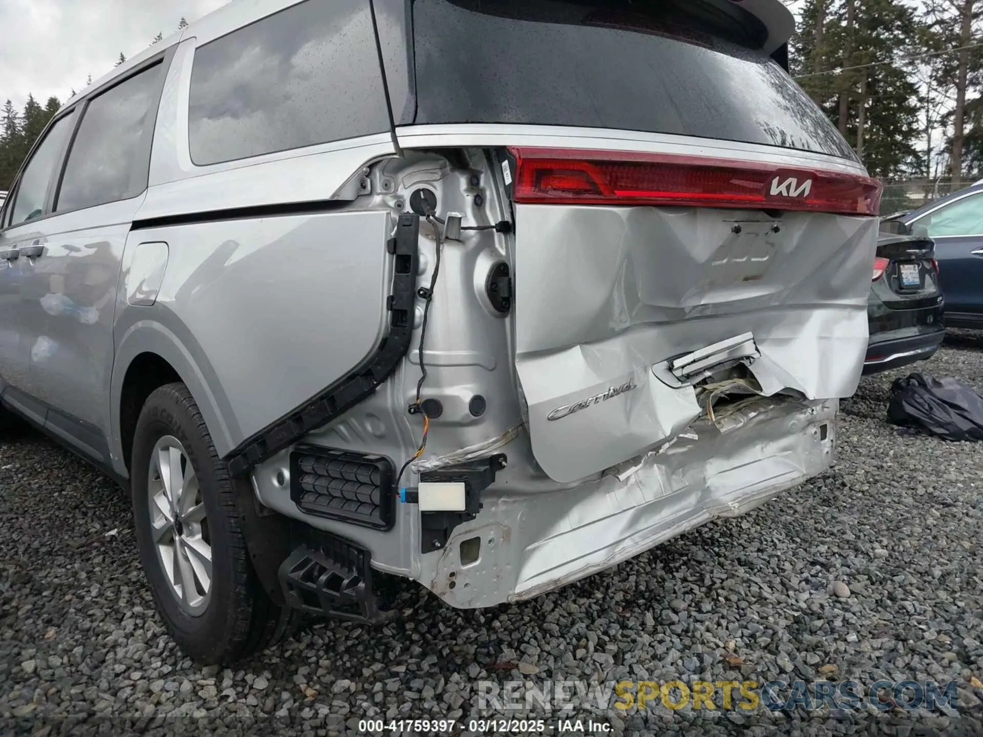 6 Photograph of a damaged car KNDNB4H36N6131654 KIA CARNIVAL MPV 2022