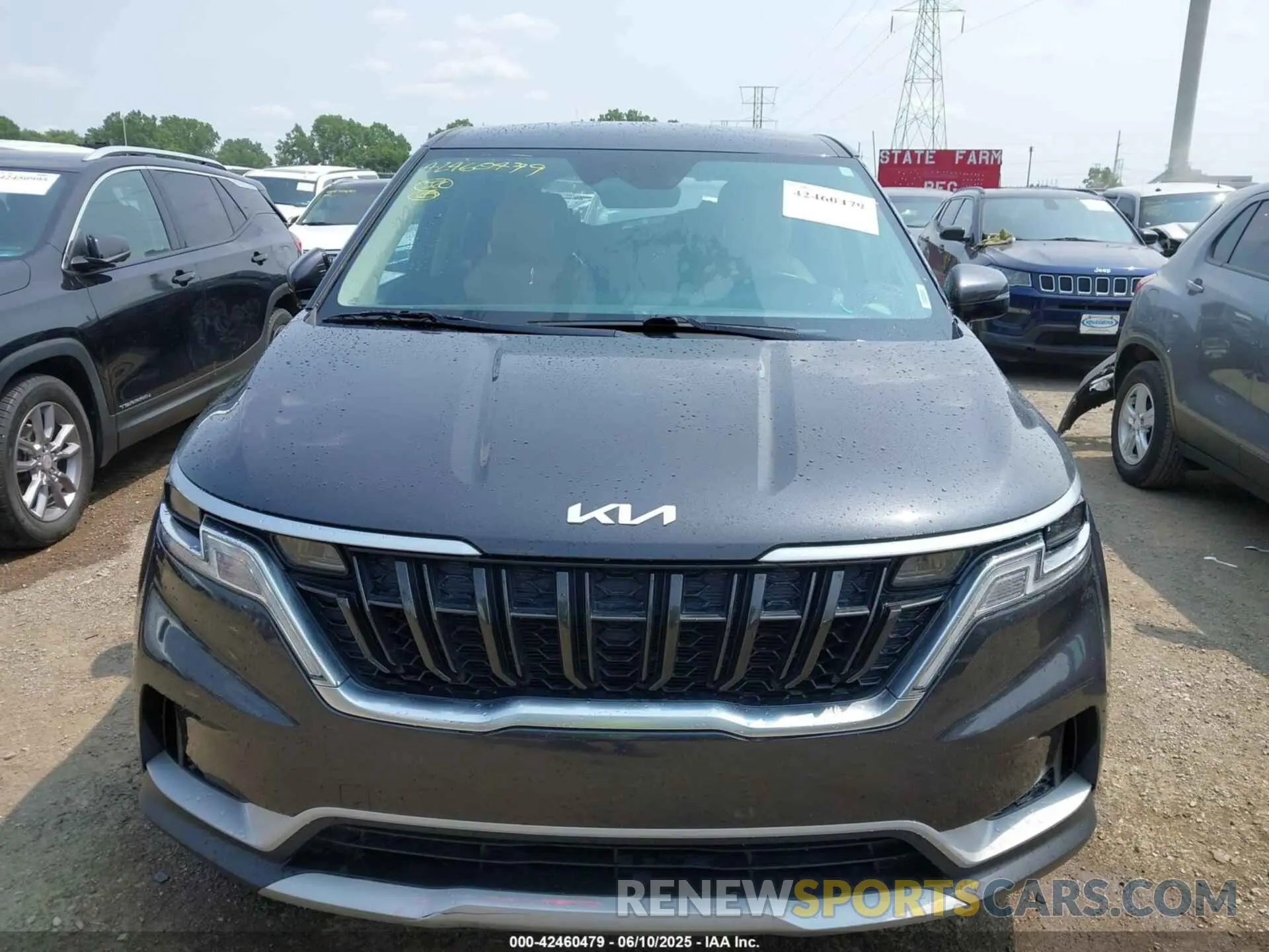 13 Photograph of a damaged car KNDNB4H36N6155694 KIA CARNIVAL MPV 2022