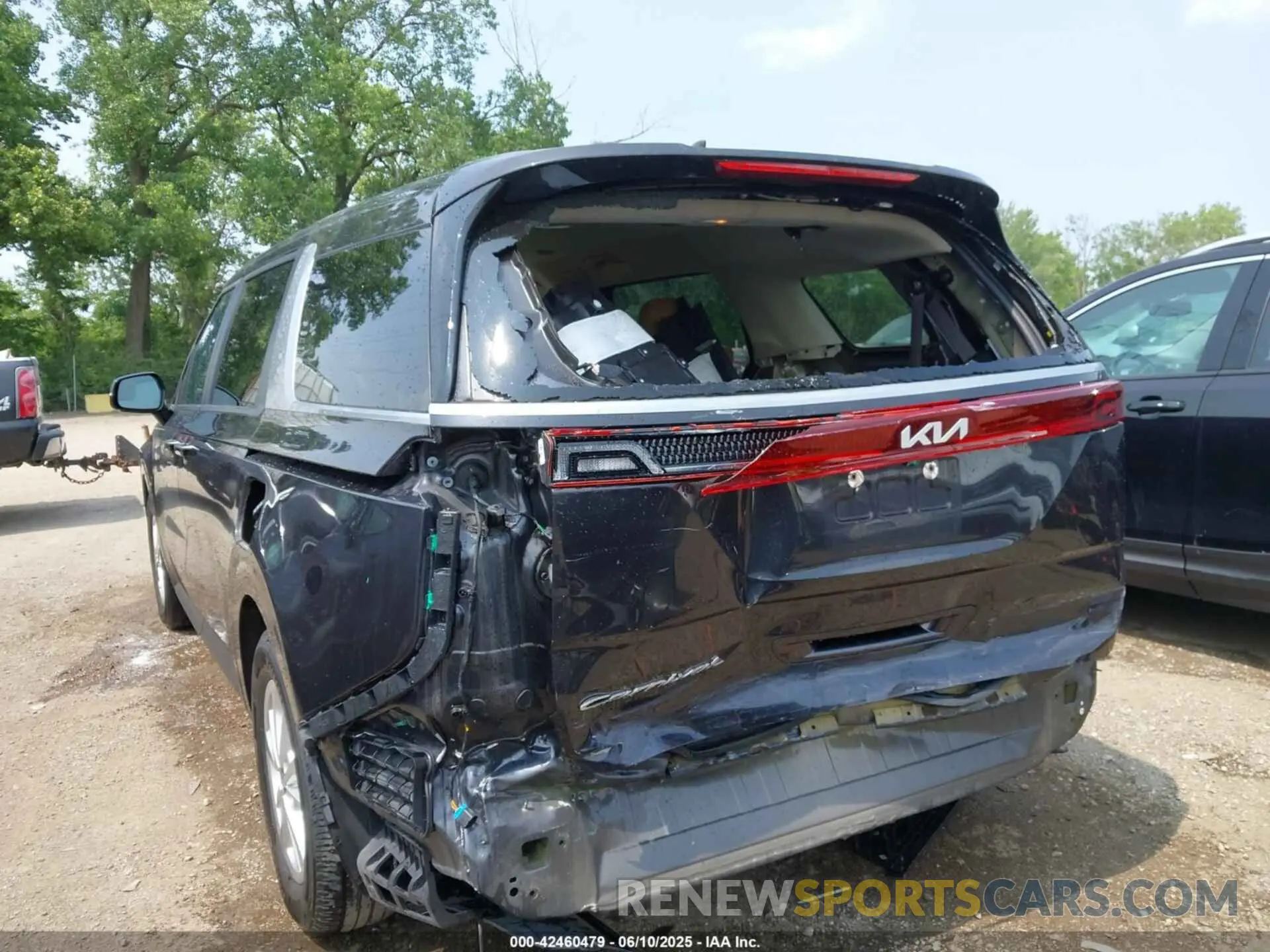 6 Photograph of a damaged car KNDNB4H36N6155694 KIA CARNIVAL MPV 2022