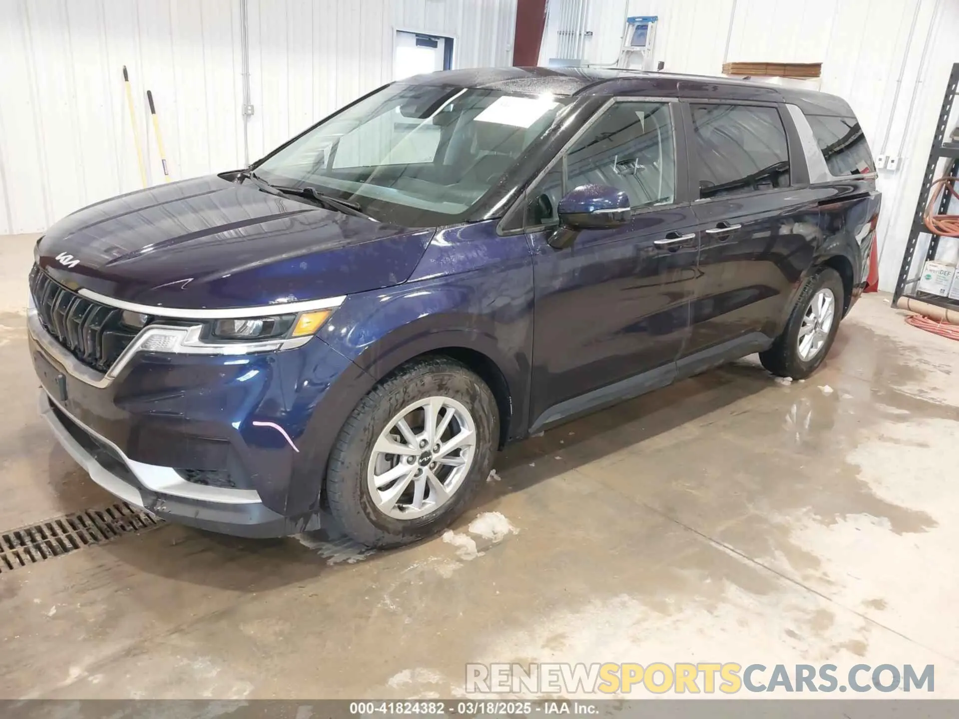 2 Photograph of a damaged car KNDNB4H36N6169885 KIA CARNIVAL MPV 2022