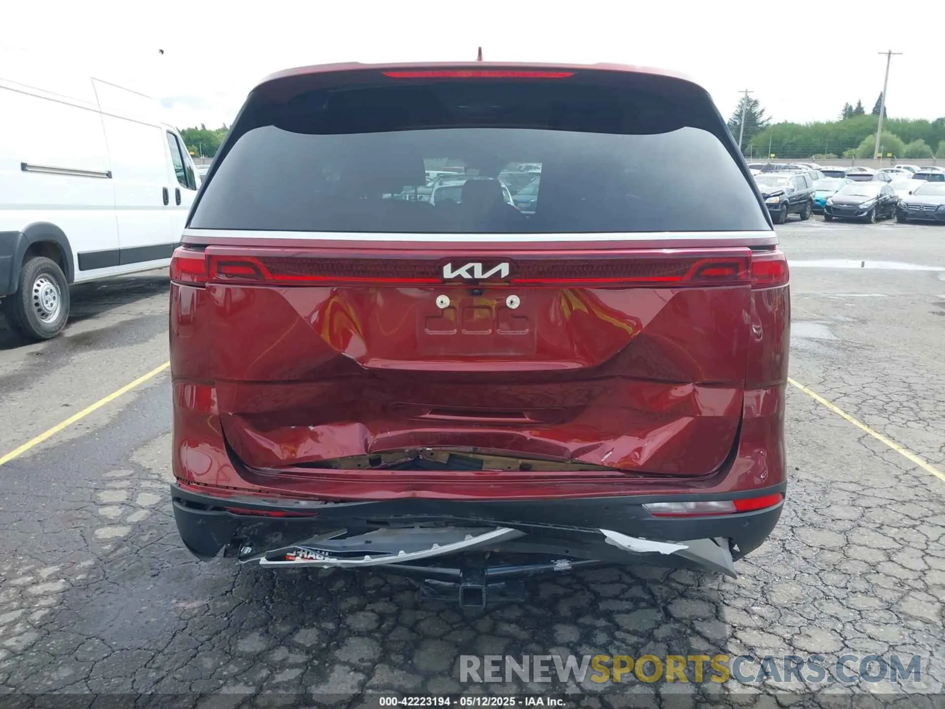16 Photograph of a damaged car KNDNB4H38N6064698 KIA CARNIVAL MPV 2022