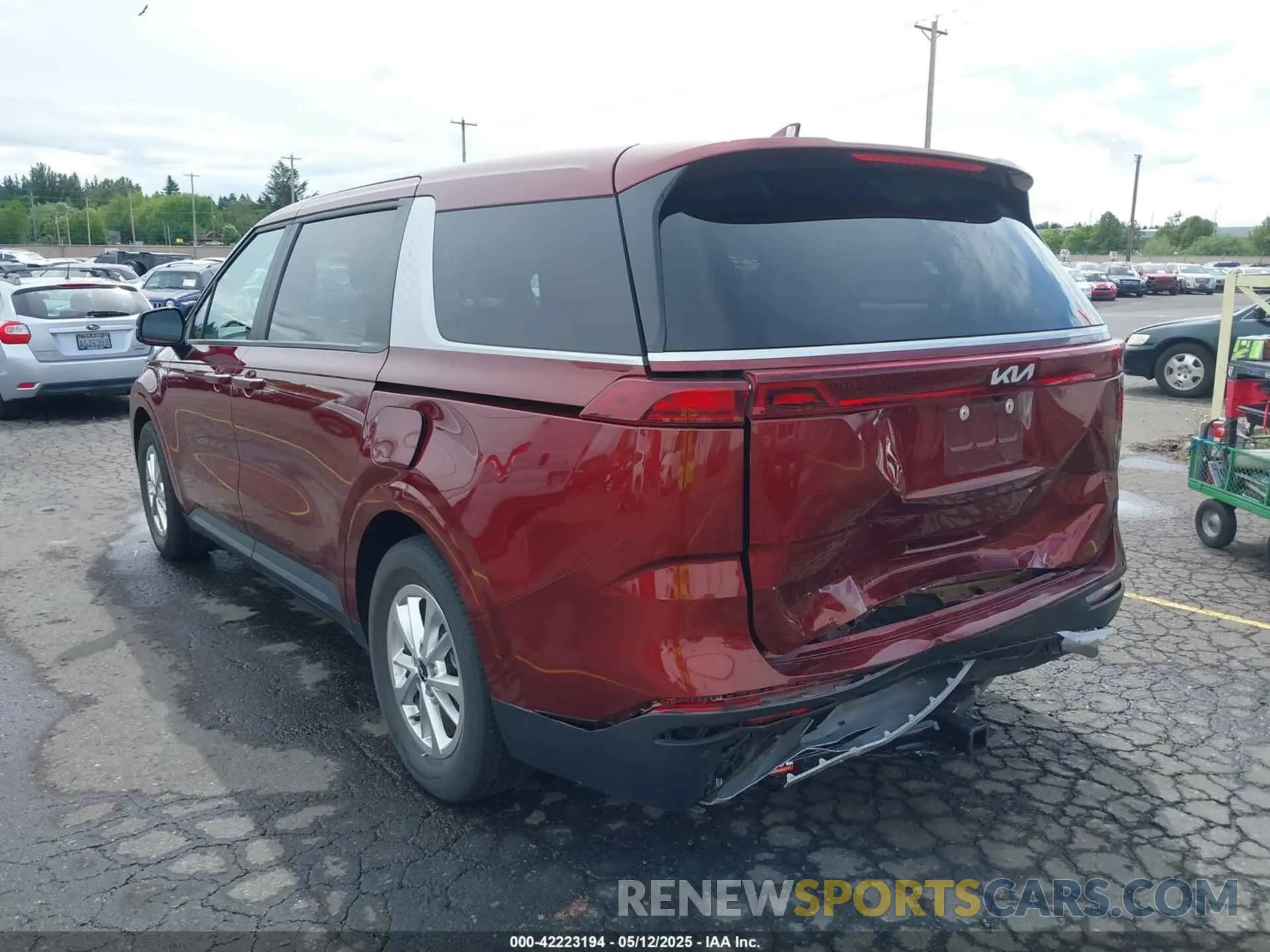 3 Photograph of a damaged car KNDNB4H38N6064698 KIA CARNIVAL MPV 2022