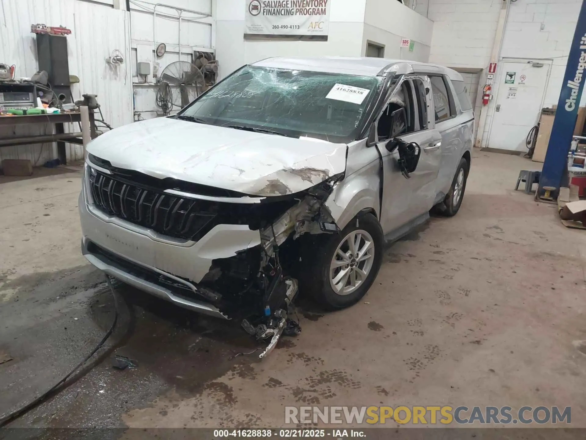 2 Photograph of a damaged car KNDNB4H38N6131655 KIA CARNIVAL MPV 2022