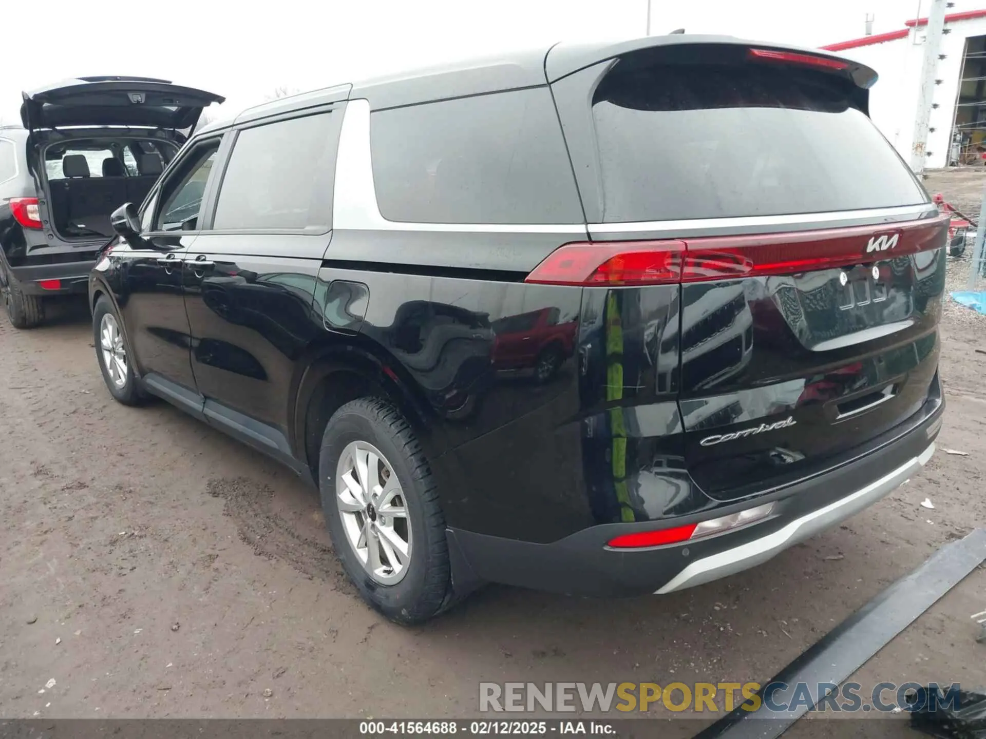 3 Photograph of a damaged car KNDNB4H39N6148397 KIA CARNIVAL MPV 2022
