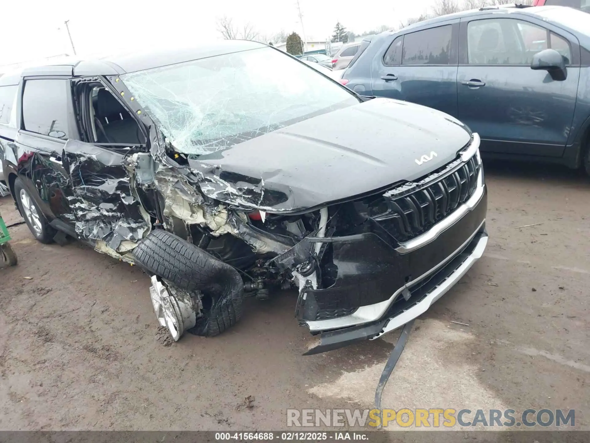 6 Photograph of a damaged car KNDNB4H39N6148397 KIA CARNIVAL MPV 2022