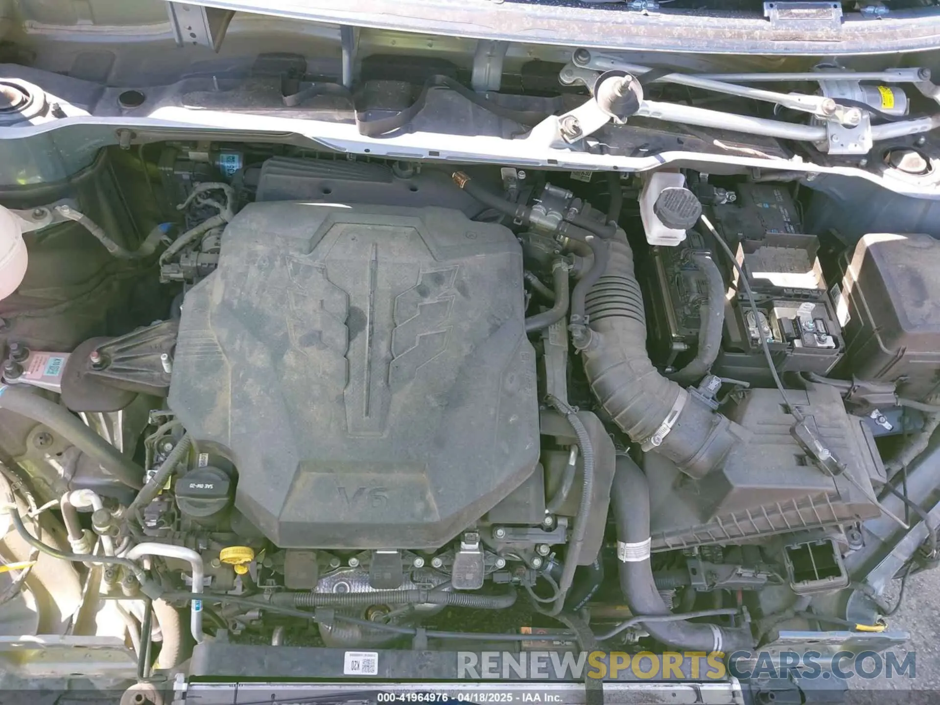 10 Photograph of a damaged car KNDNC5H33N6147331 KIA CARNIVAL MPV 2022