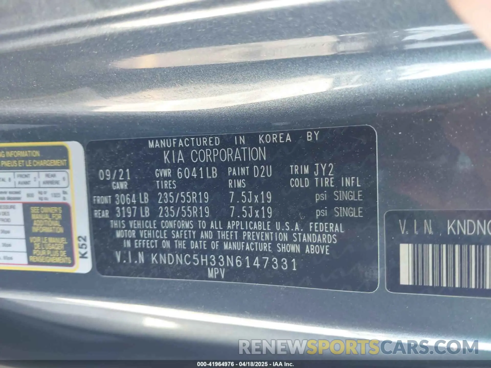 9 Photograph of a damaged car KNDNC5H33N6147331 KIA CARNIVAL MPV 2022