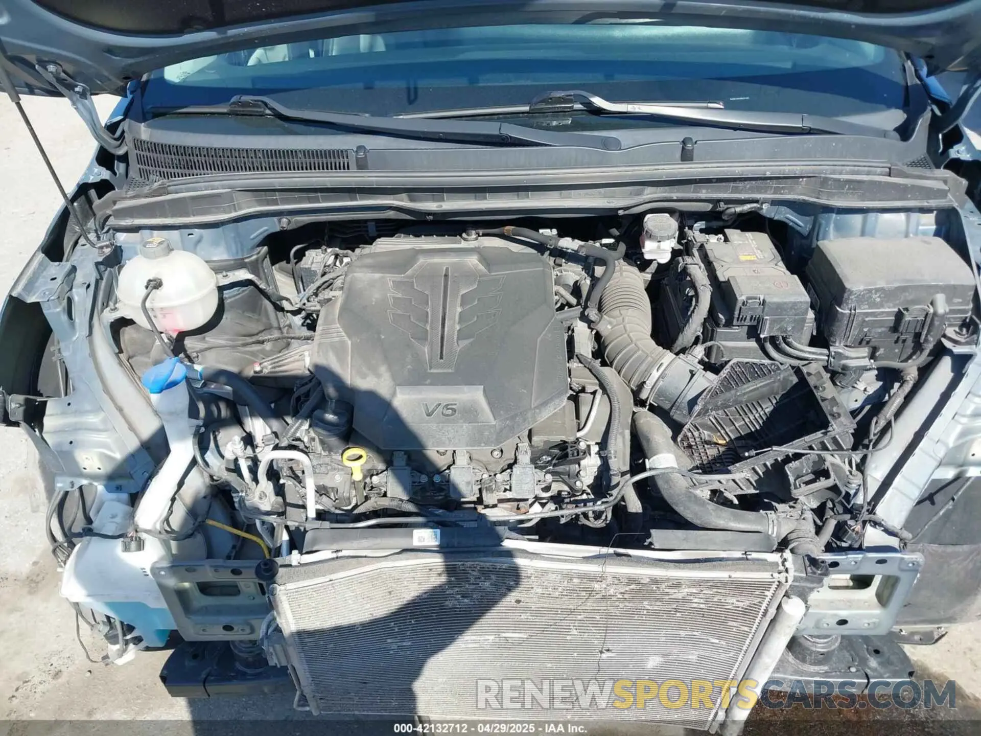 10 Photograph of a damaged car KNDNC5H3XN6061465 KIA CARNIVAL MPV 2022