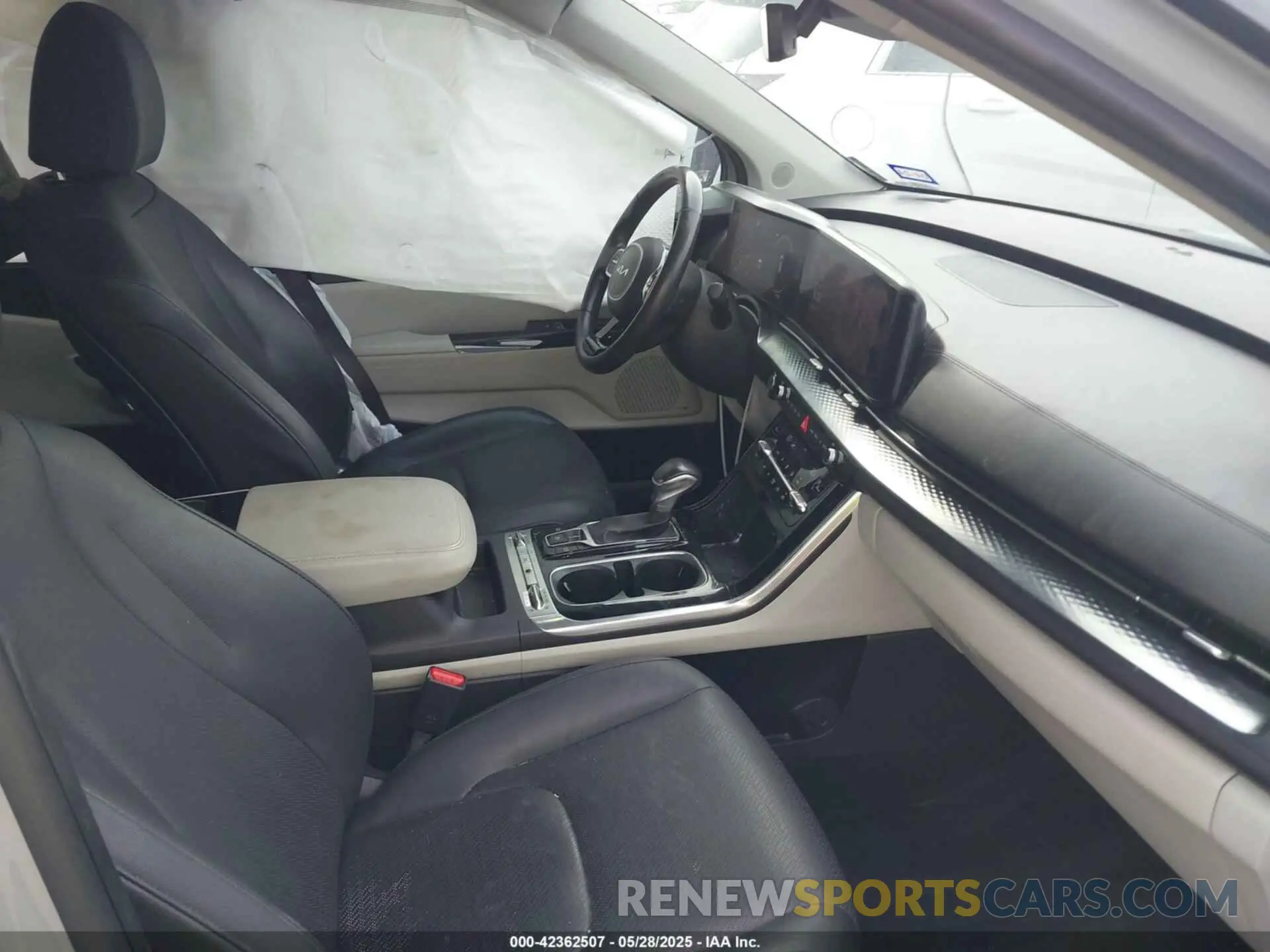 5 Photograph of a damaged car KNDNE5H32N6144947 KIA CARNIVAL MPV 2022