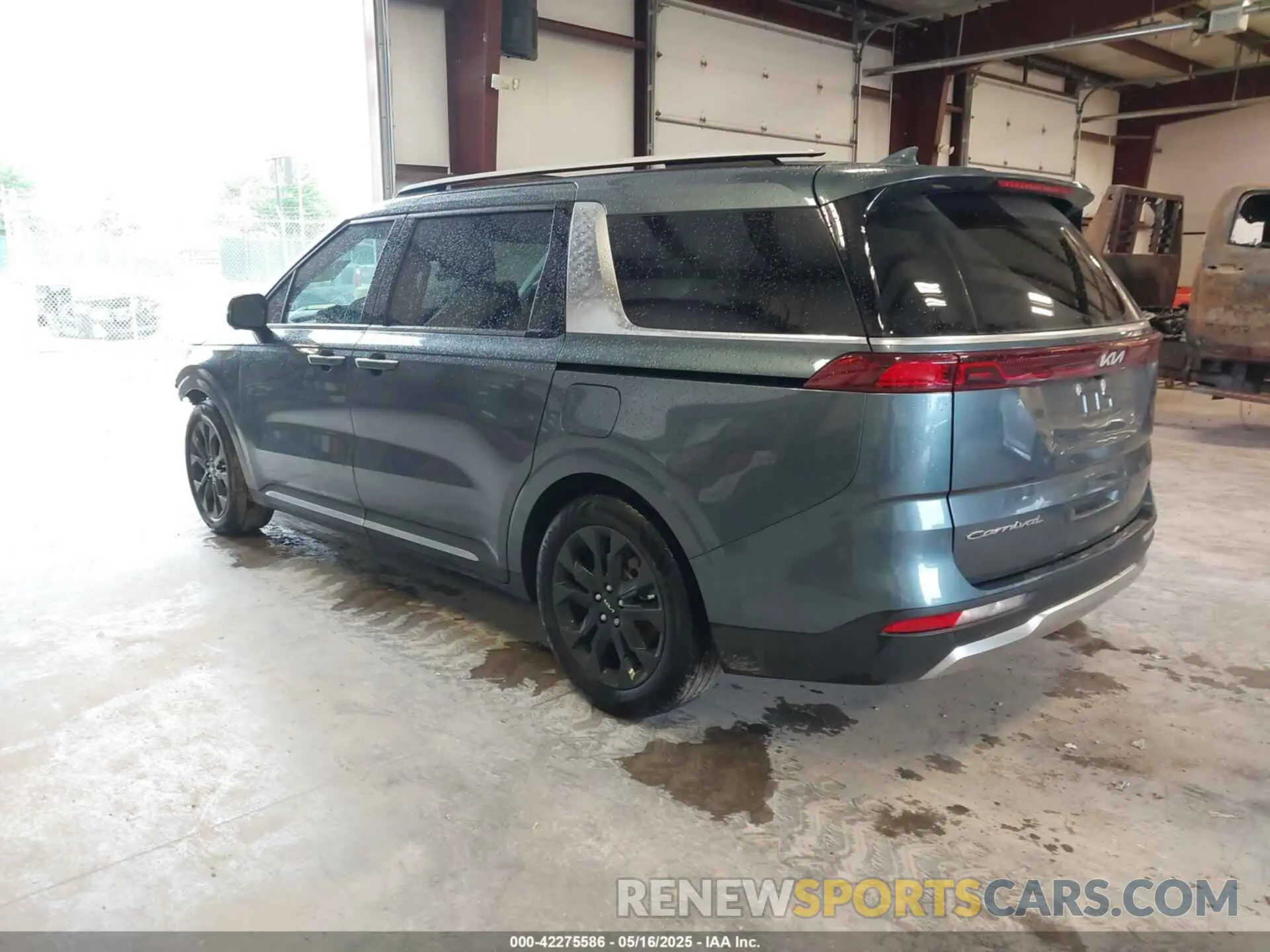 3 Photograph of a damaged car KNDNE5H34N6062198 KIA CARNIVAL MPV 2022