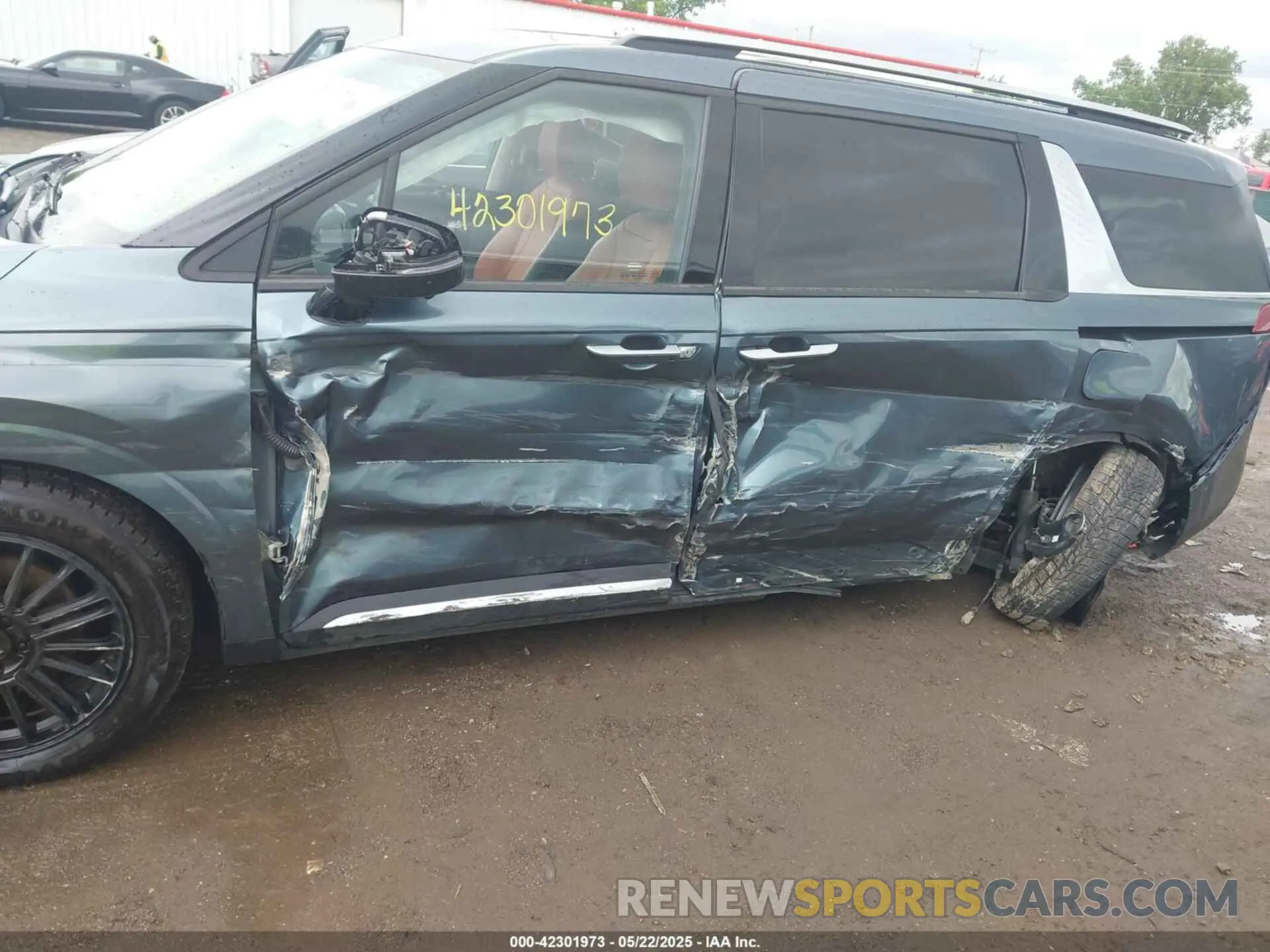 6 Photograph of a damaged car KNDNE5H35N6064087 KIA CARNIVAL MPV 2022