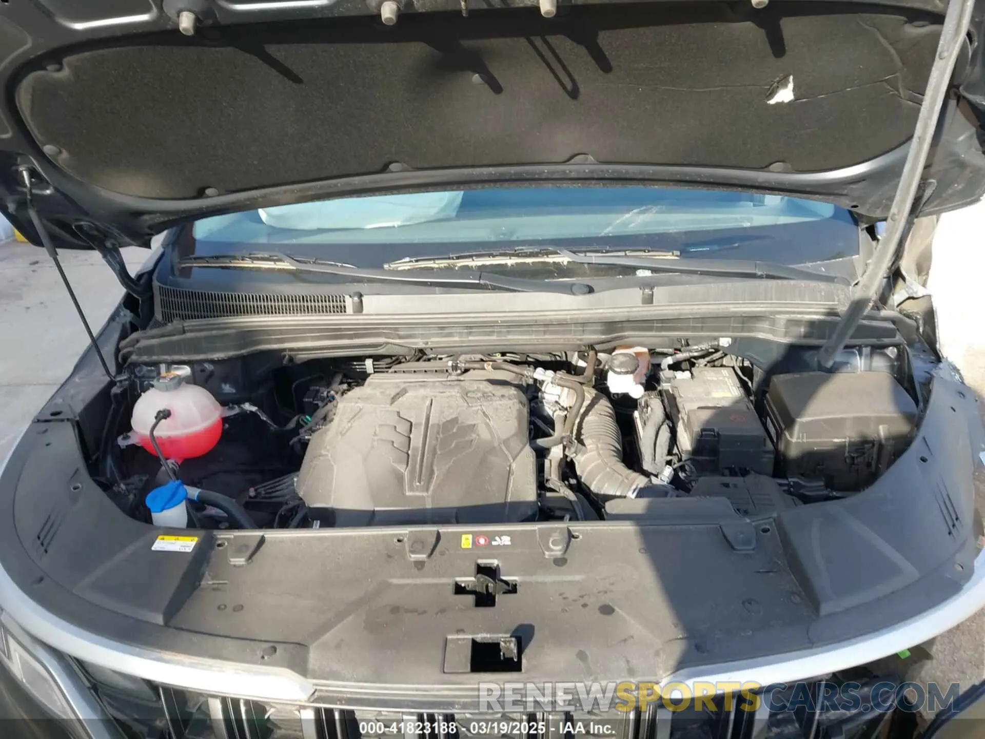 10 Photograph of a damaged car KNDNB4H30P6286638 KIA CARNIVAL MPV 2023