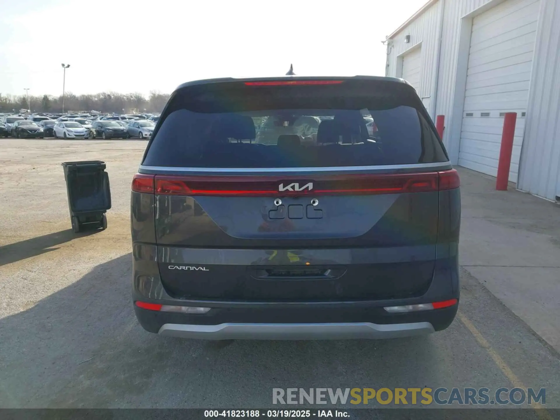 16 Photograph of a damaged car KNDNB4H30P6286638 KIA CARNIVAL MPV 2023