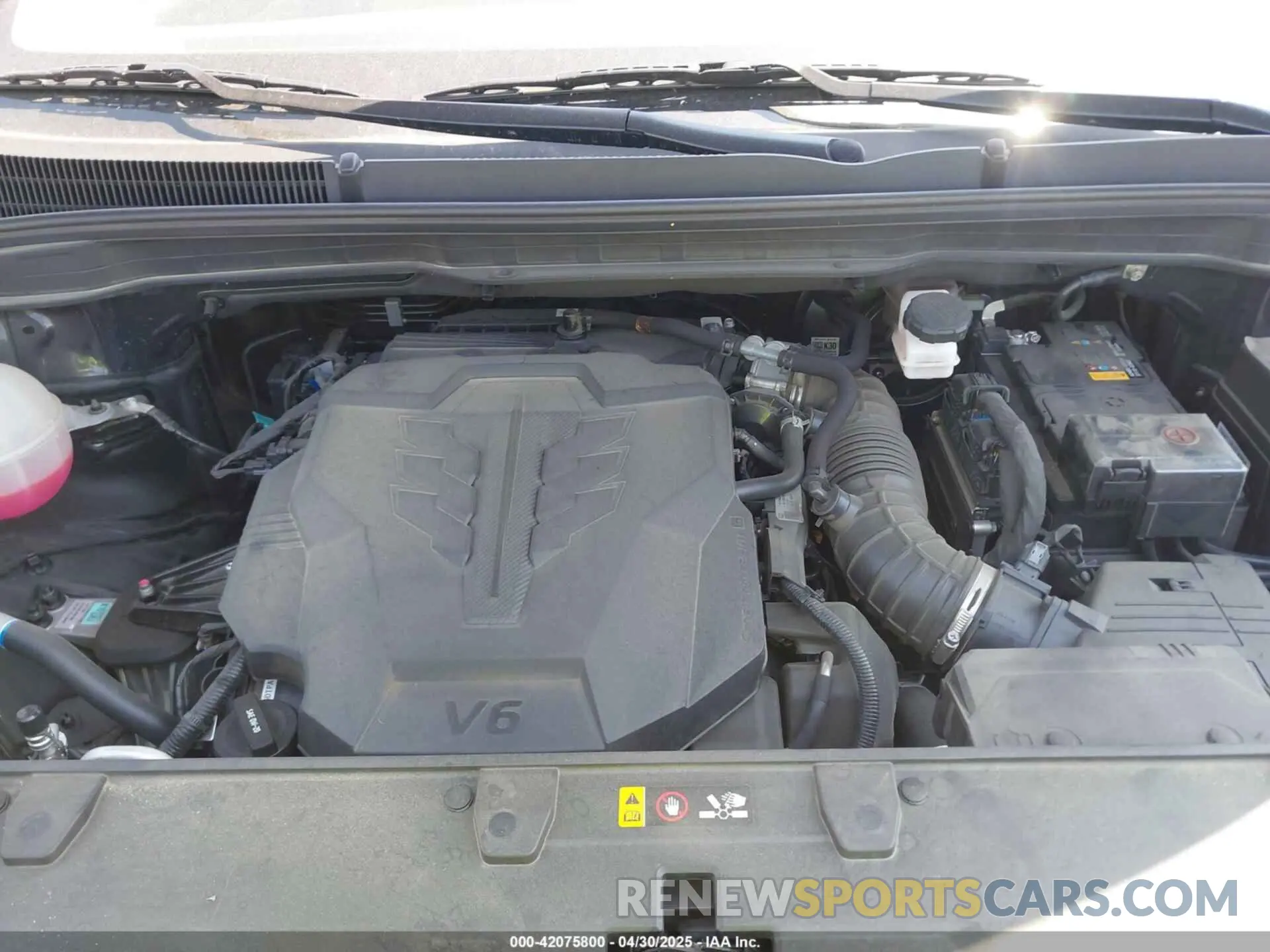 10 Photograph of a damaged car KNDNB4H34P6291213 KIA CARNIVAL MPV 2023