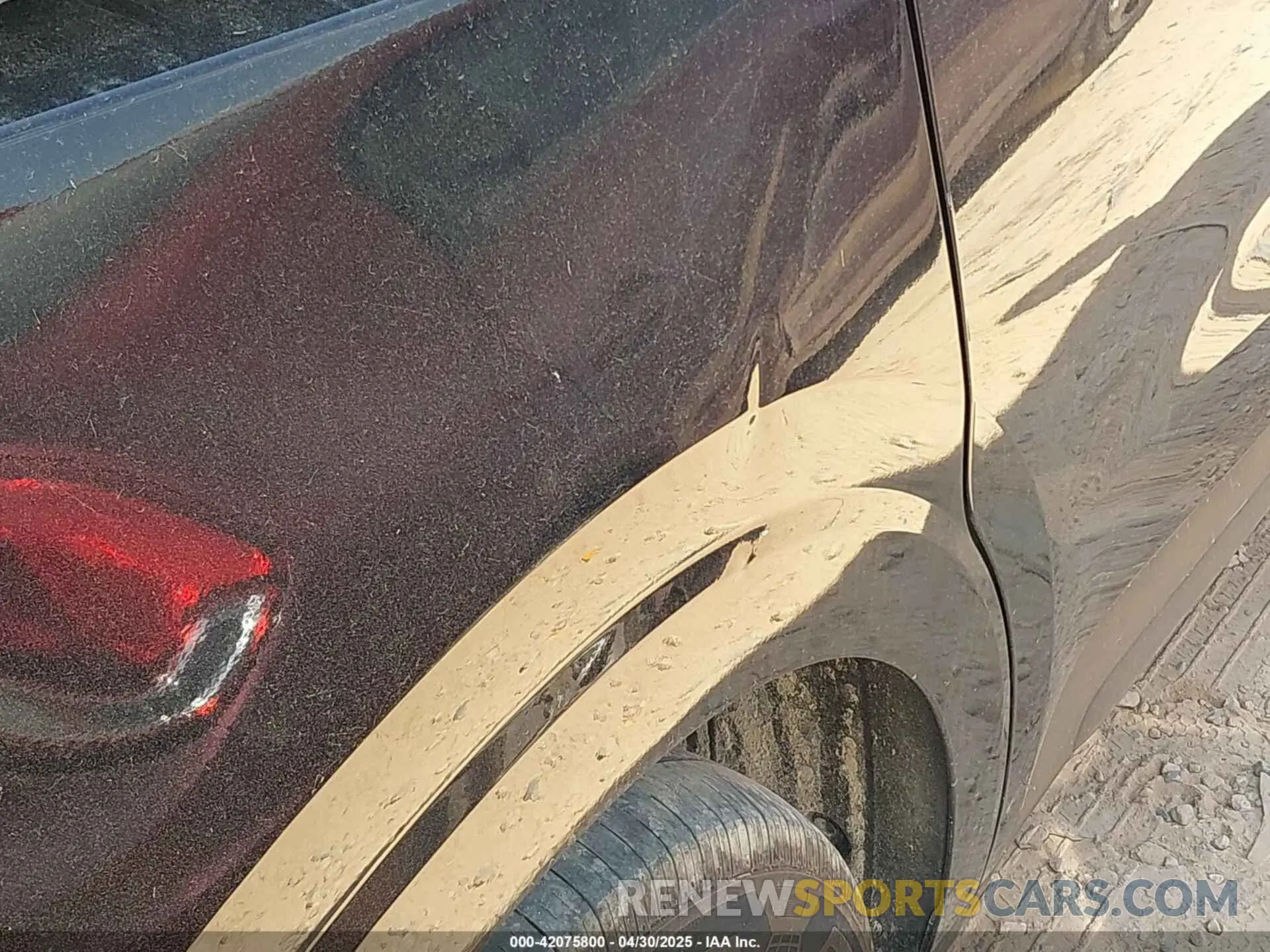 19 Photograph of a damaged car KNDNB4H34P6291213 KIA CARNIVAL MPV 2023