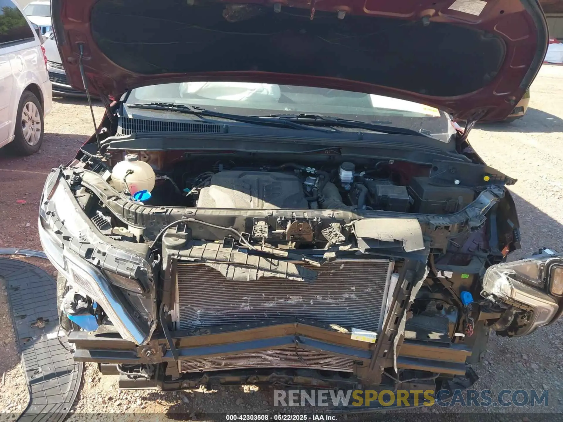 10 Photograph of a damaged car KNDNB4H38P6280649 KIA CARNIVAL MPV 2023