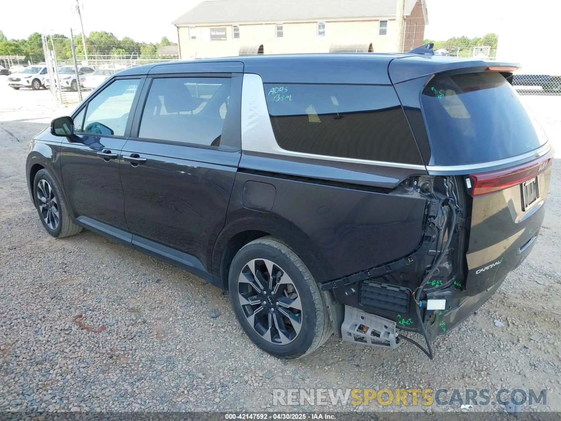 3 Photograph of a damaged car KNDNC5H35P6191978 KIA CARNIVAL MPV 2023