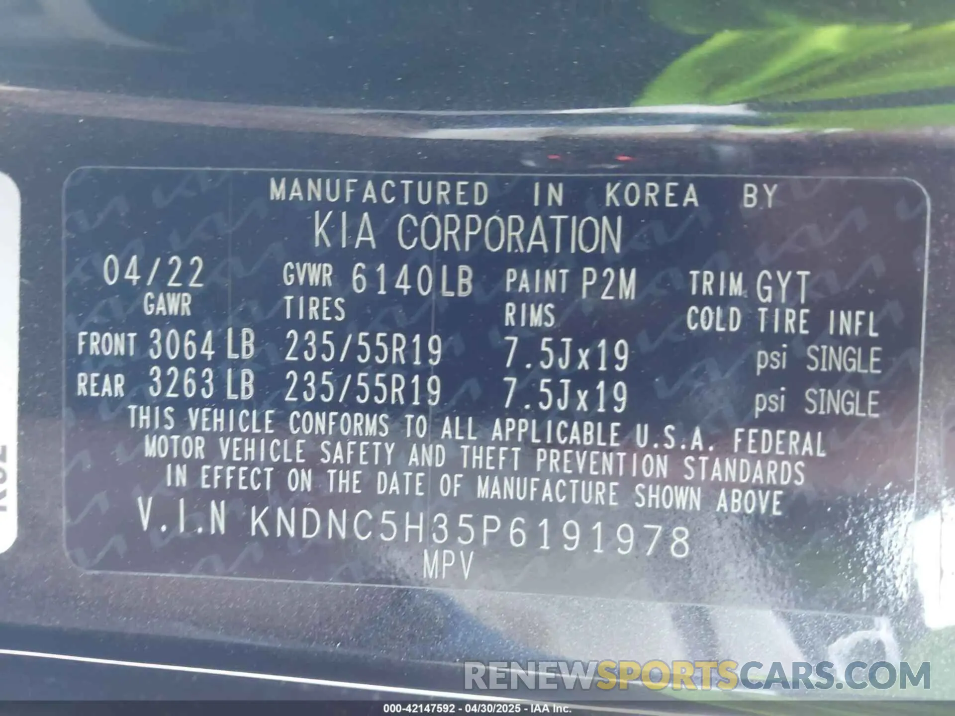 9 Photograph of a damaged car KNDNC5H35P6191978 KIA CARNIVAL MPV 2023