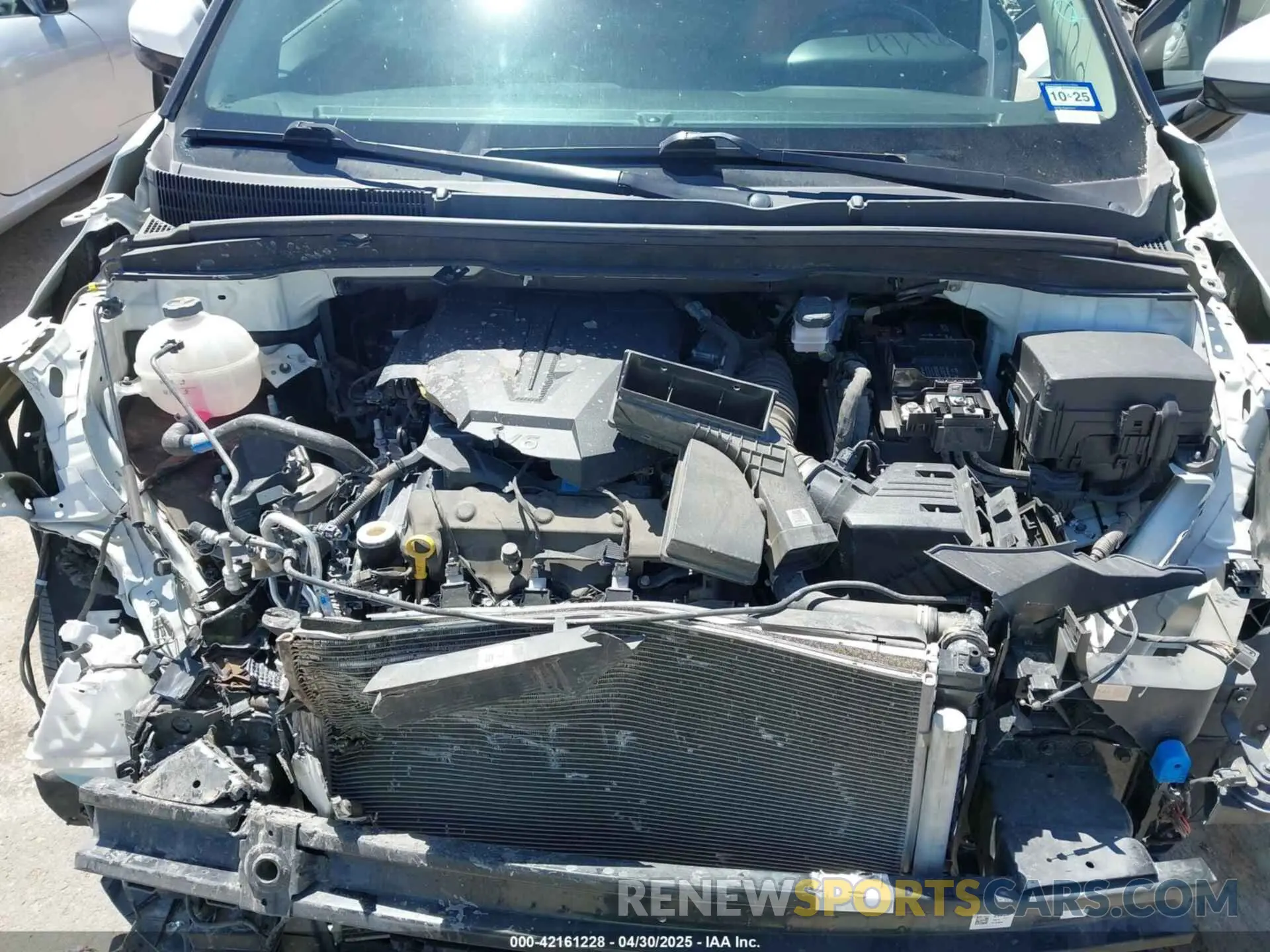 10 Photograph of a damaged car KNDNE5H30P6221317 KIA CARNIVAL MPV 2023