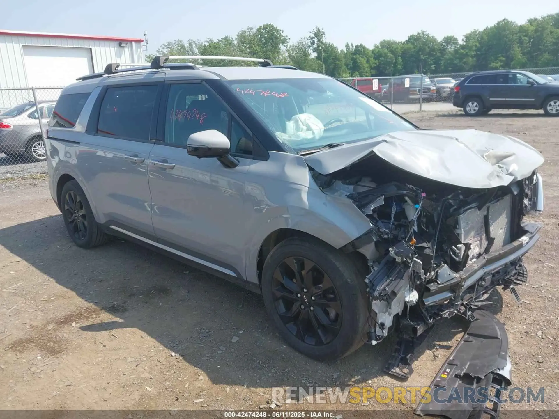 1 Photograph of a damaged car KNDNE5H31P6206308 KIA CARNIVAL MPV 2023
