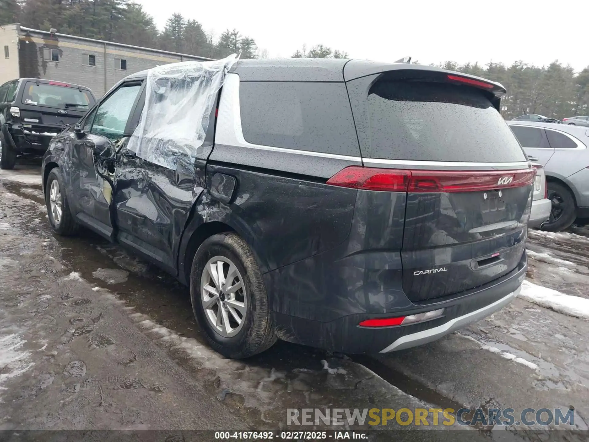 3 Photograph of a damaged car KNDNB4H31R6306513 KIA CARNIVAL MPV 2024