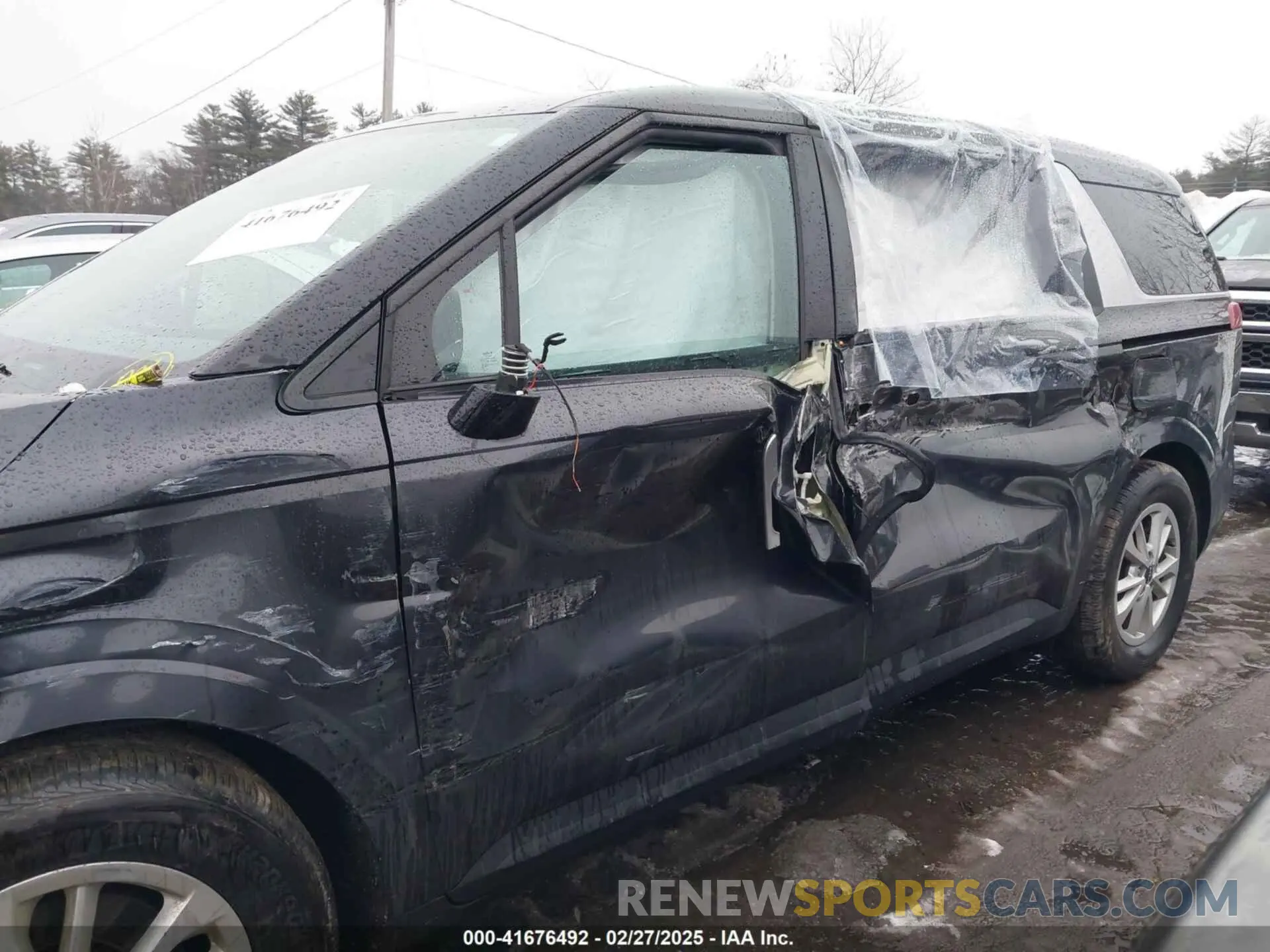 6 Photograph of a damaged car KNDNB4H31R6306513 KIA CARNIVAL MPV 2024