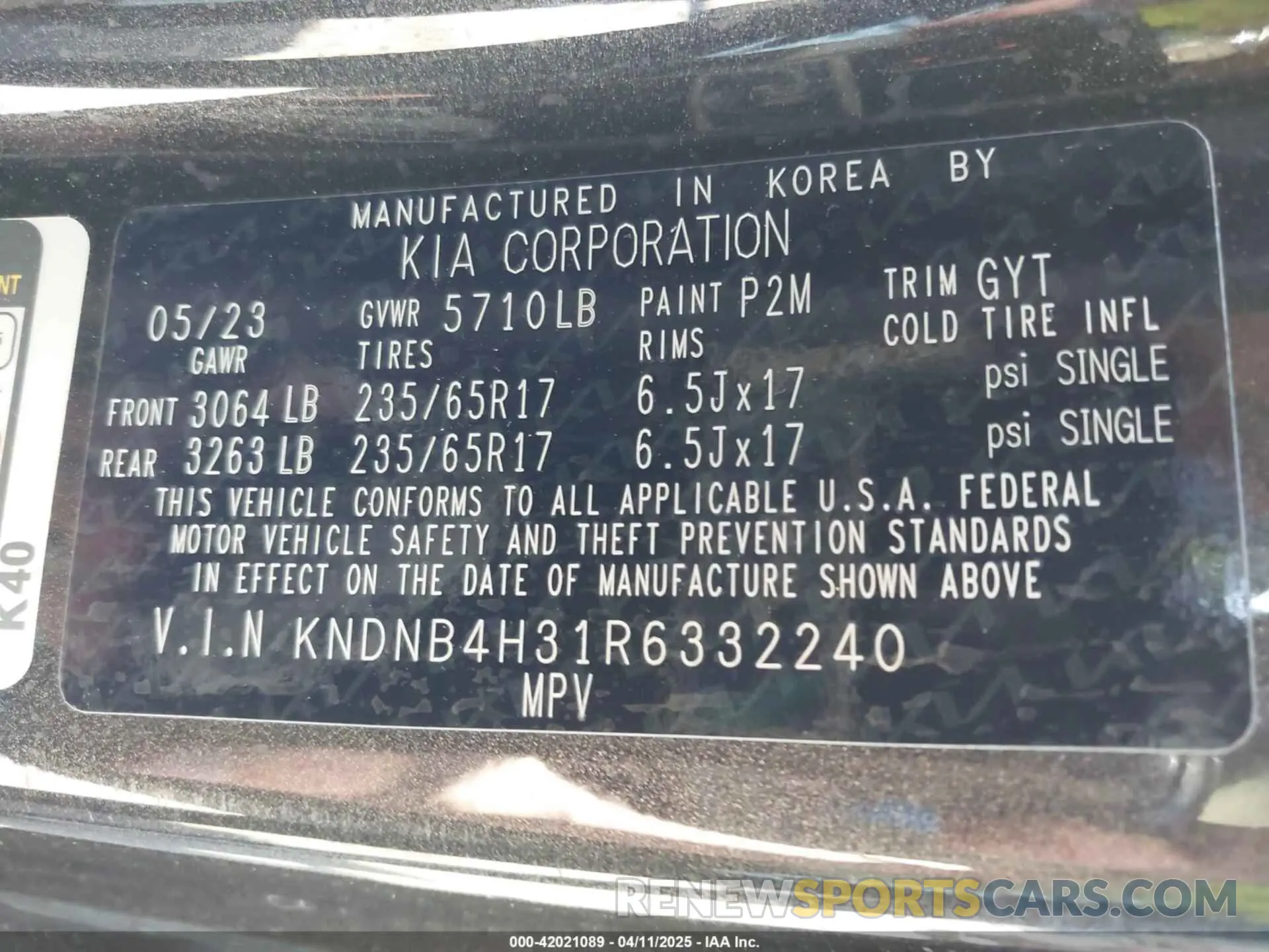 9 Photograph of a damaged car KNDNB4H31R6332240 KIA CARNIVAL MPV 2024