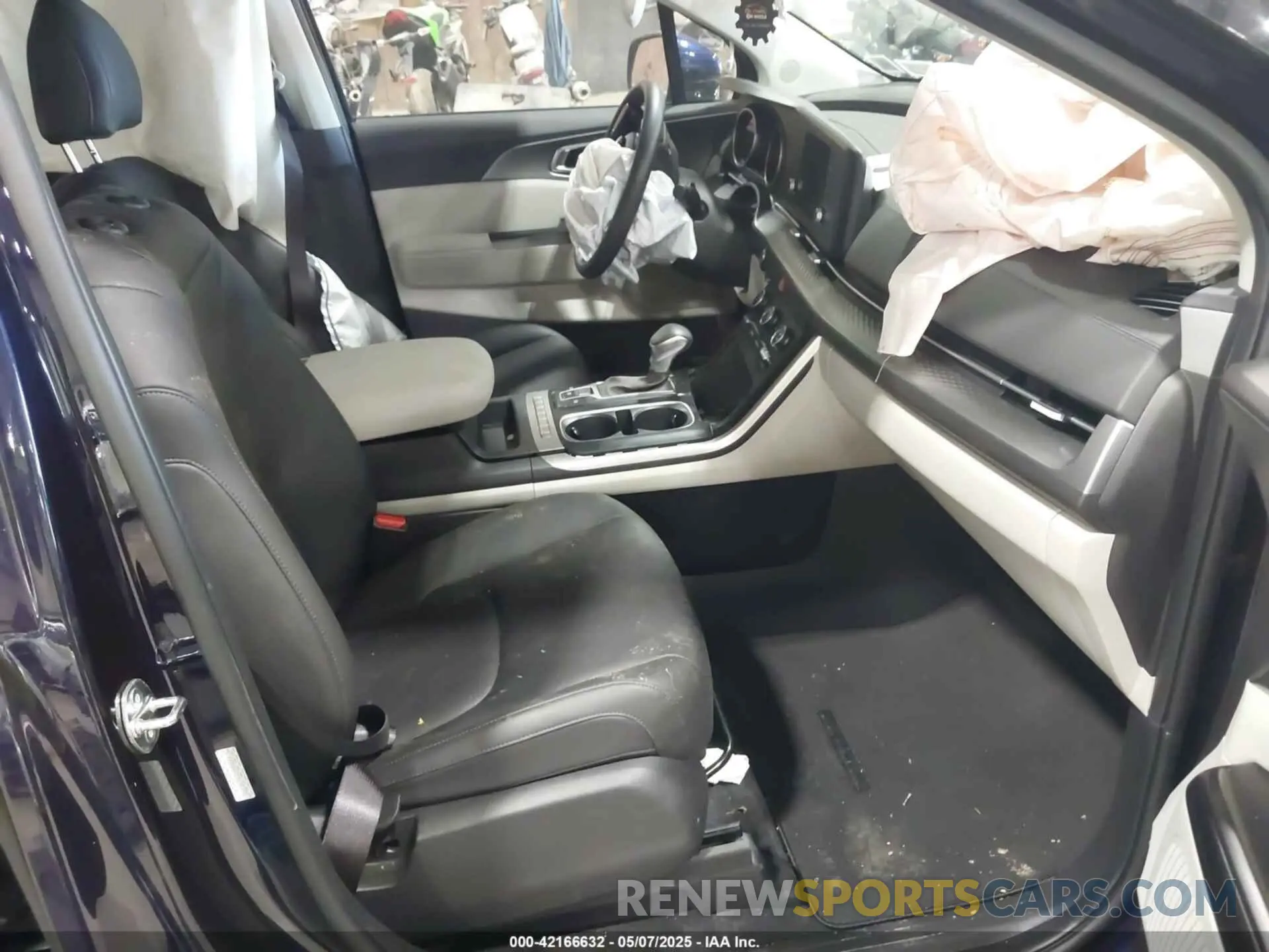 5 Photograph of a damaged car KNDNB4H31R6397993 KIA CARNIVAL MPV 2024