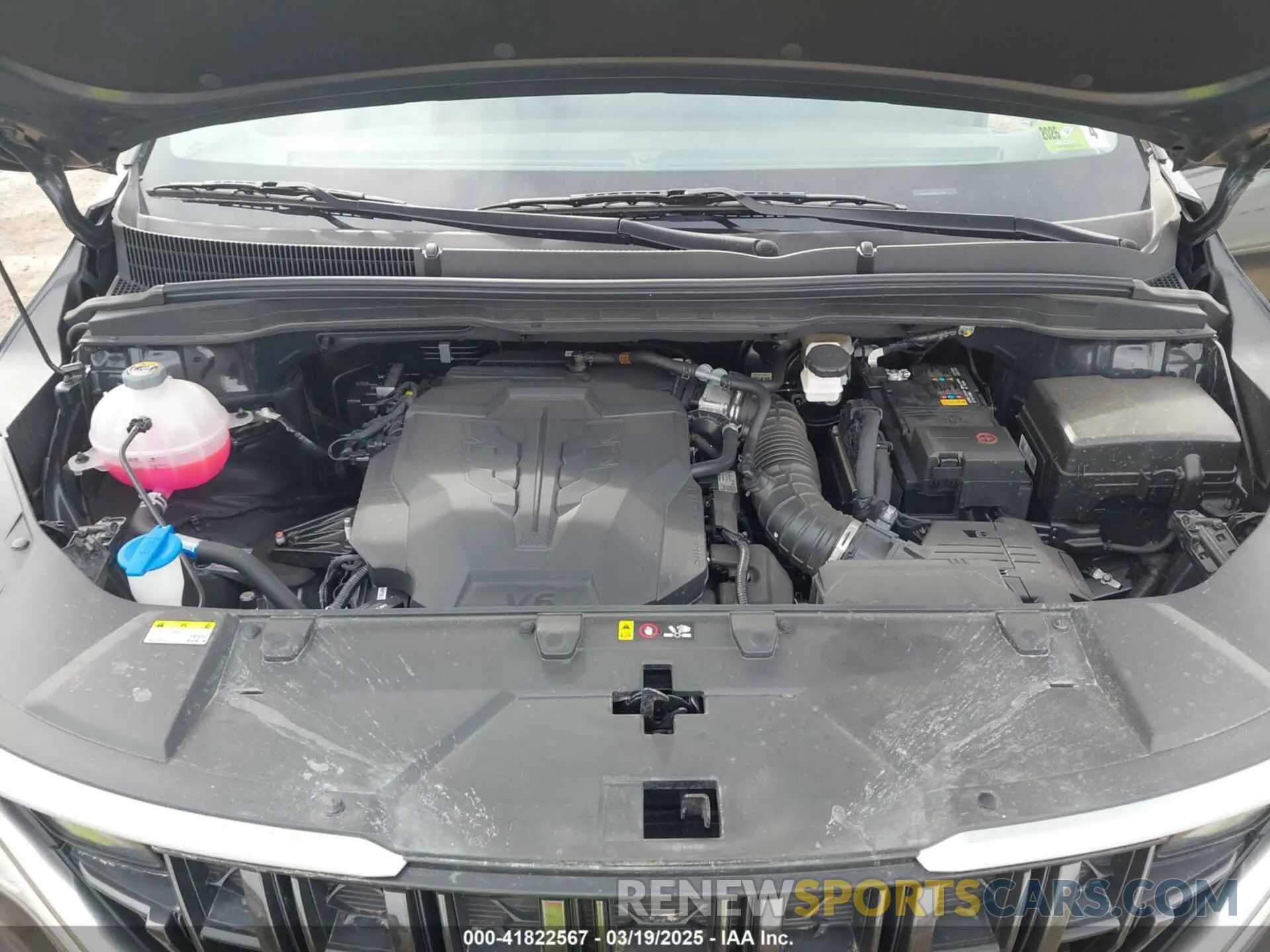 10 Photograph of a damaged car KNDNB4H31R6423265 KIA CARNIVAL MPV 2024
