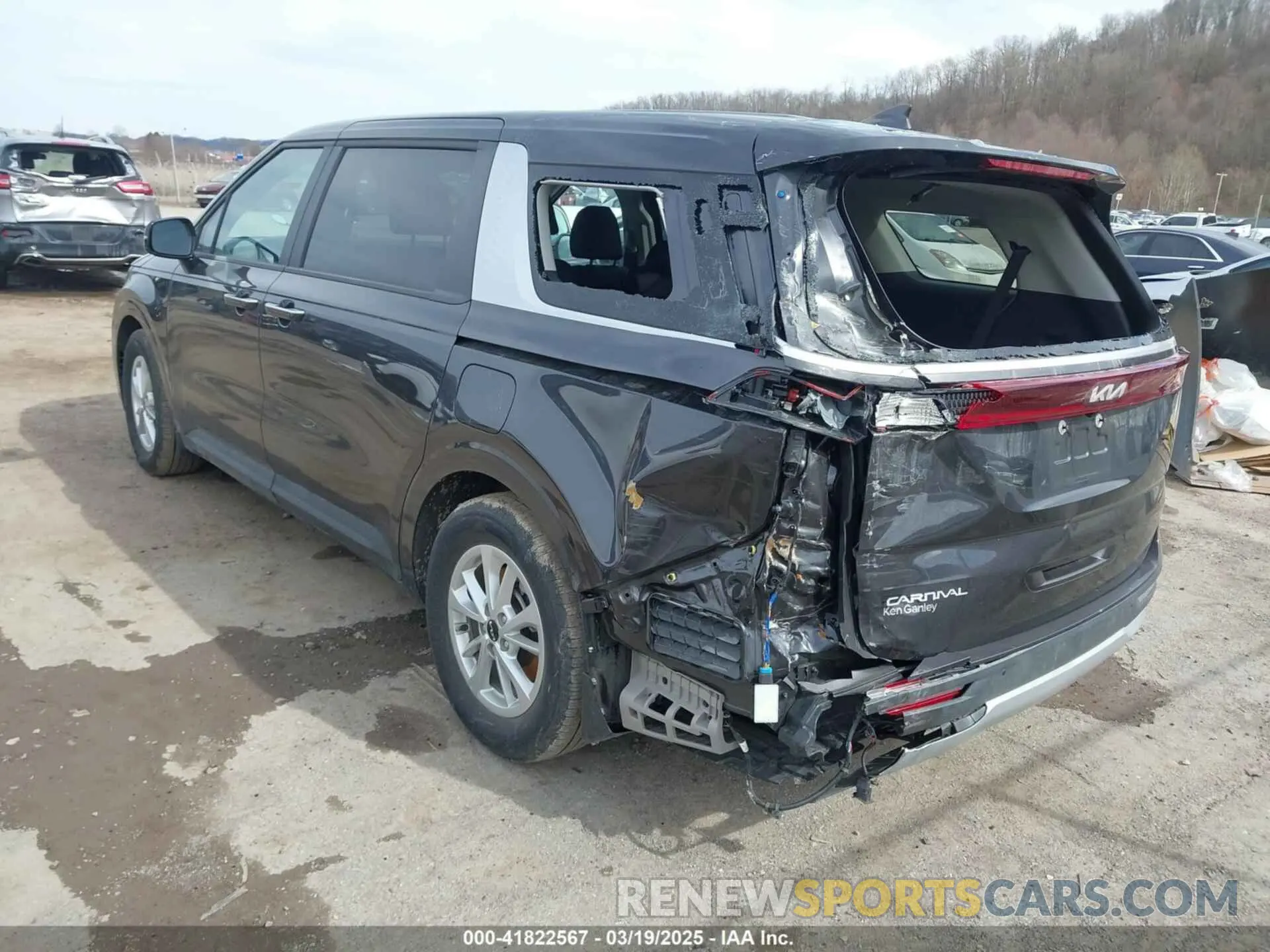 3 Photograph of a damaged car KNDNB4H31R6423265 KIA CARNIVAL MPV 2024