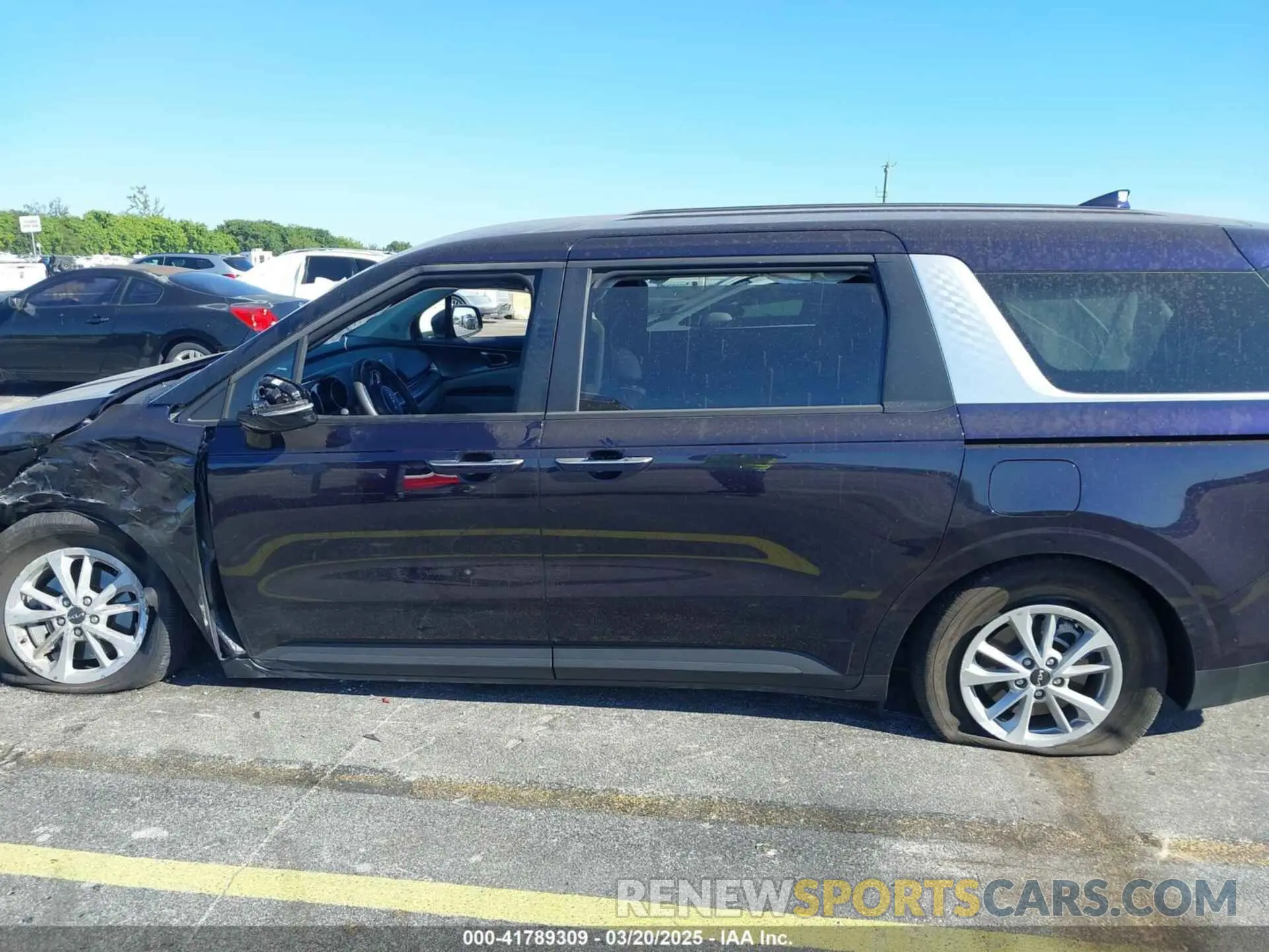 13 Photograph of a damaged car KNDNB4H33R6441640 KIA CARNIVAL MPV 2024