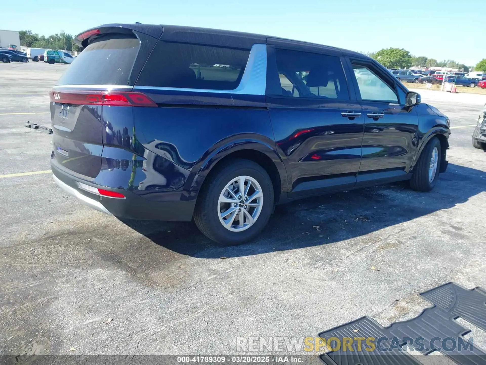 4 Photograph of a damaged car KNDNB4H33R6441640 KIA CARNIVAL MPV 2024